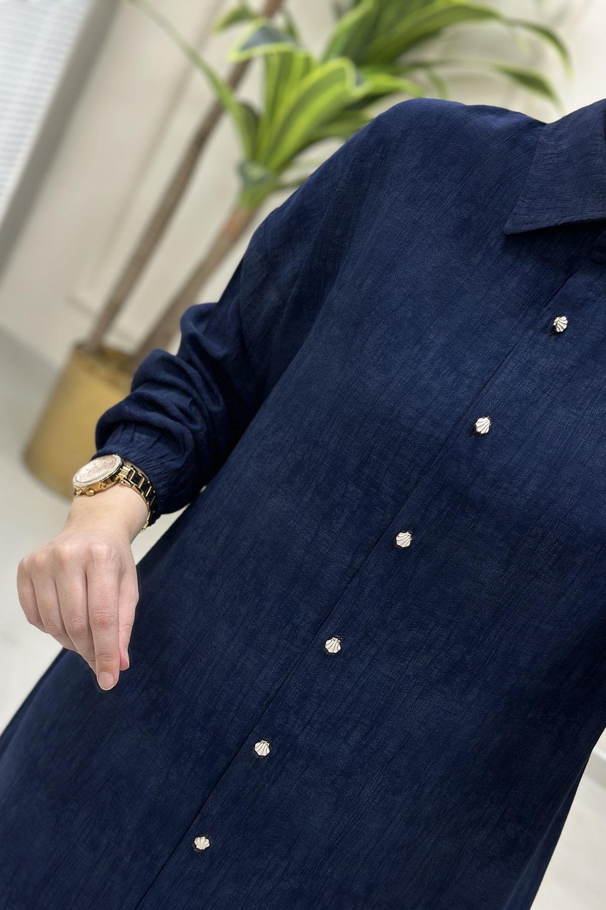 Tesettür Pantolonlu TakımDüşük Omuz Önü Düğmeli Tunik ve Pantolon Kadın İkili Takım Lacivert KADO 251445