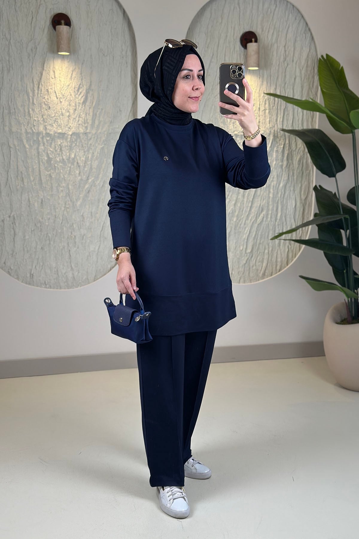 Tesettür Pantolonlu TakımDüşük Omuz Tunik ve Çimalı Pantolon Kadın İkili Takım Lacivert KADO 263702