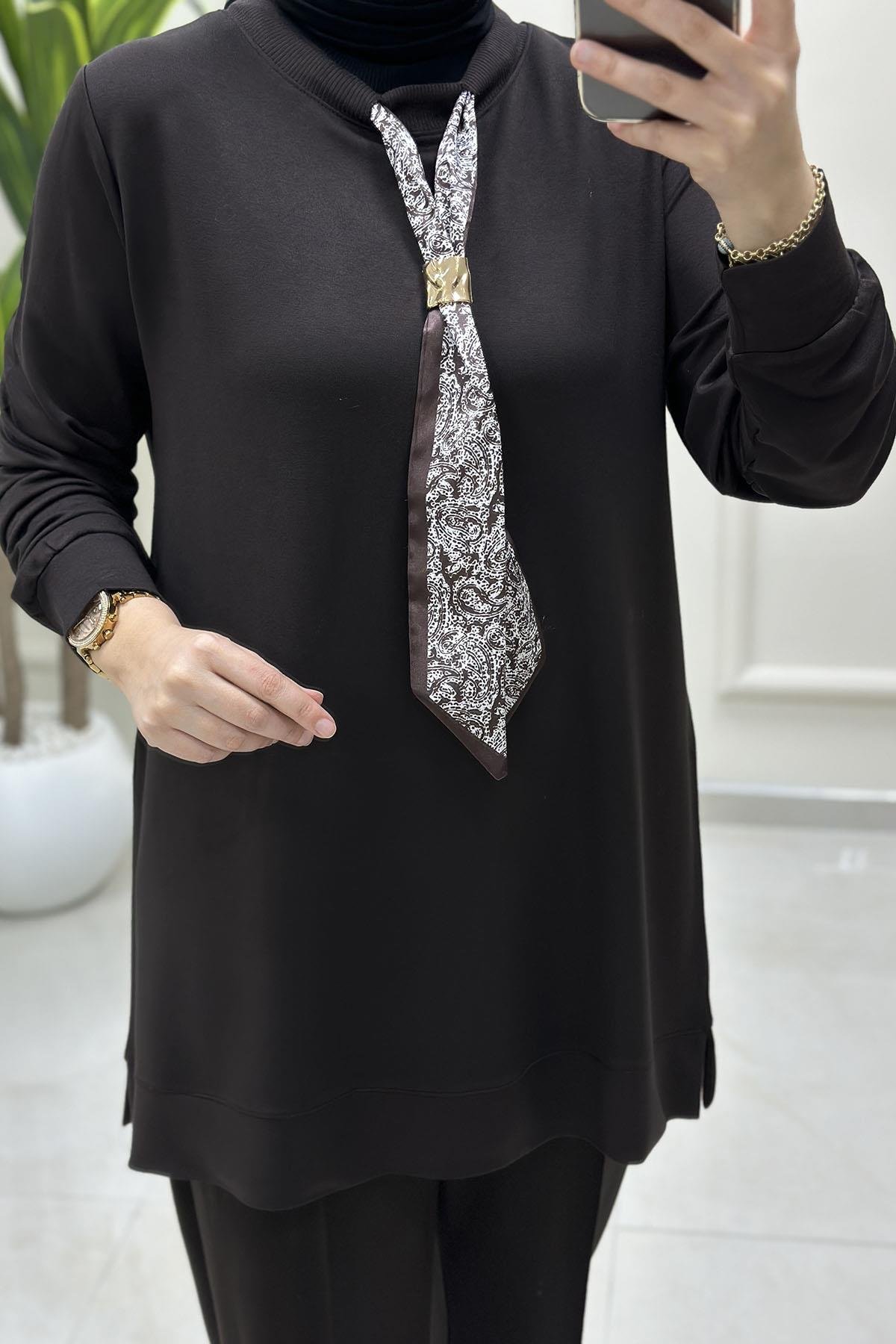 Tesettür Pantolonlu TakımFular Detaylı Tunik ve Pantolon Kadın İkili Takım Kahverengi KADO 257647