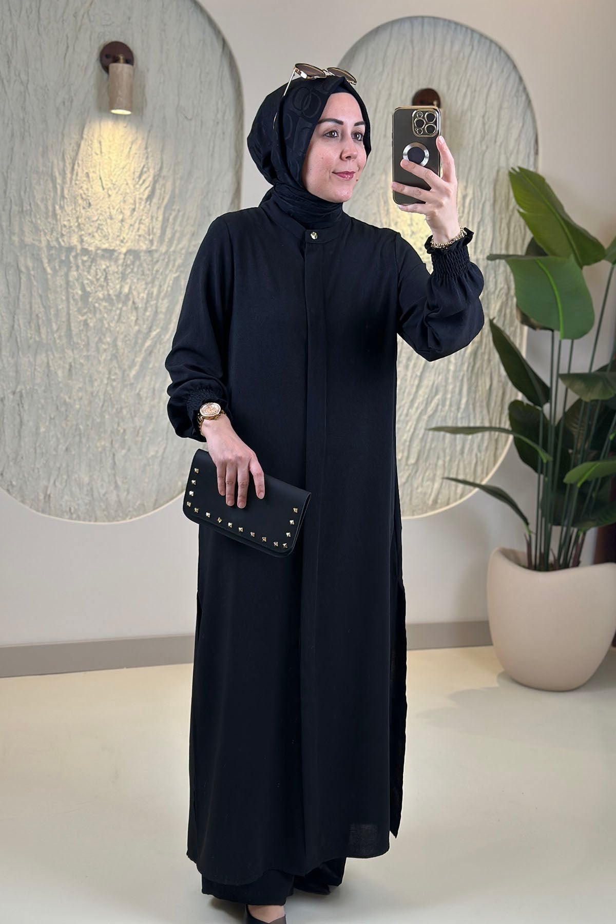 Tesettür Pantolonlu TakımKolu Büzgülü Uzun Tunik ve Bol Paça Pantolon Kadın İkili Takım Siyah KADO 251479