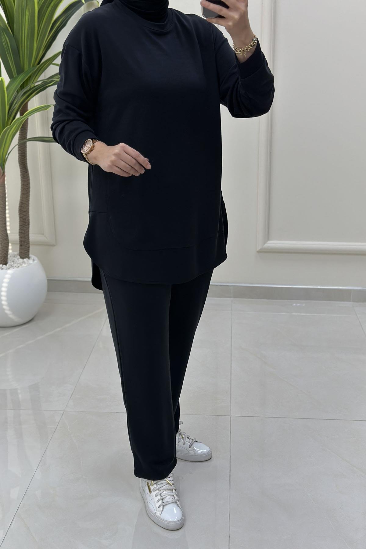 Tesettür Pantolonlu TakımModal Düşük Omuz Tunik ve Pantolon Kadın İkili Takım Siyah KADO 257088