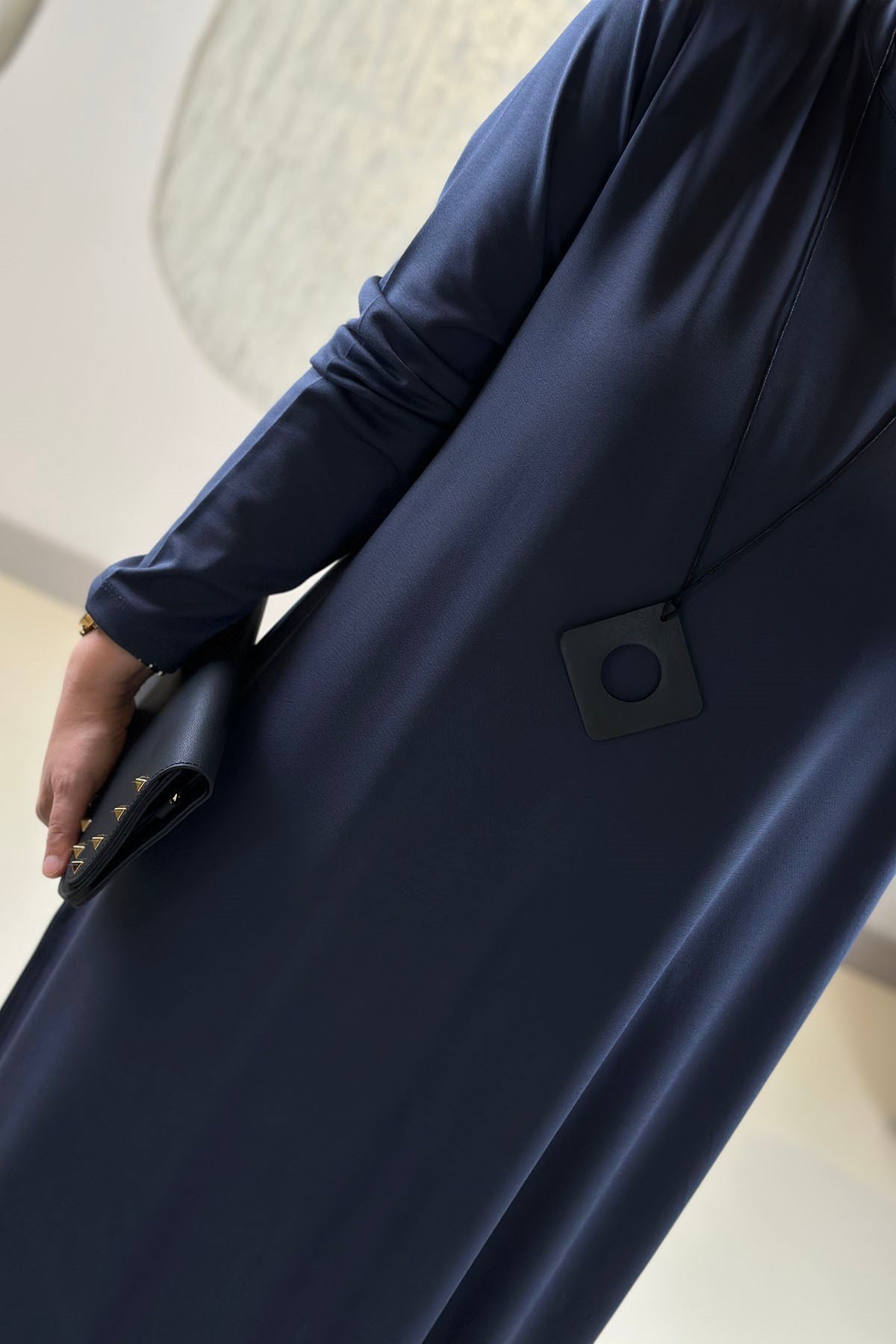 Tesettür Pantolonlu TakımModal Penye Kolyeli Tunik ve Pantolon Kadın İkili Takım Antrasit KADO 268630