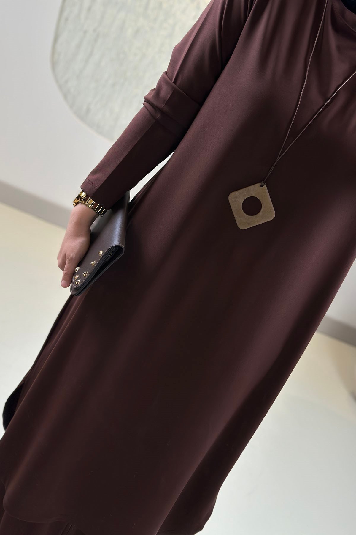 Tesettür Pantolonlu TakımModal Penye Kolyeli Tunik ve Pantolon Kadın İkili Takım Kahverengi KADO 268630