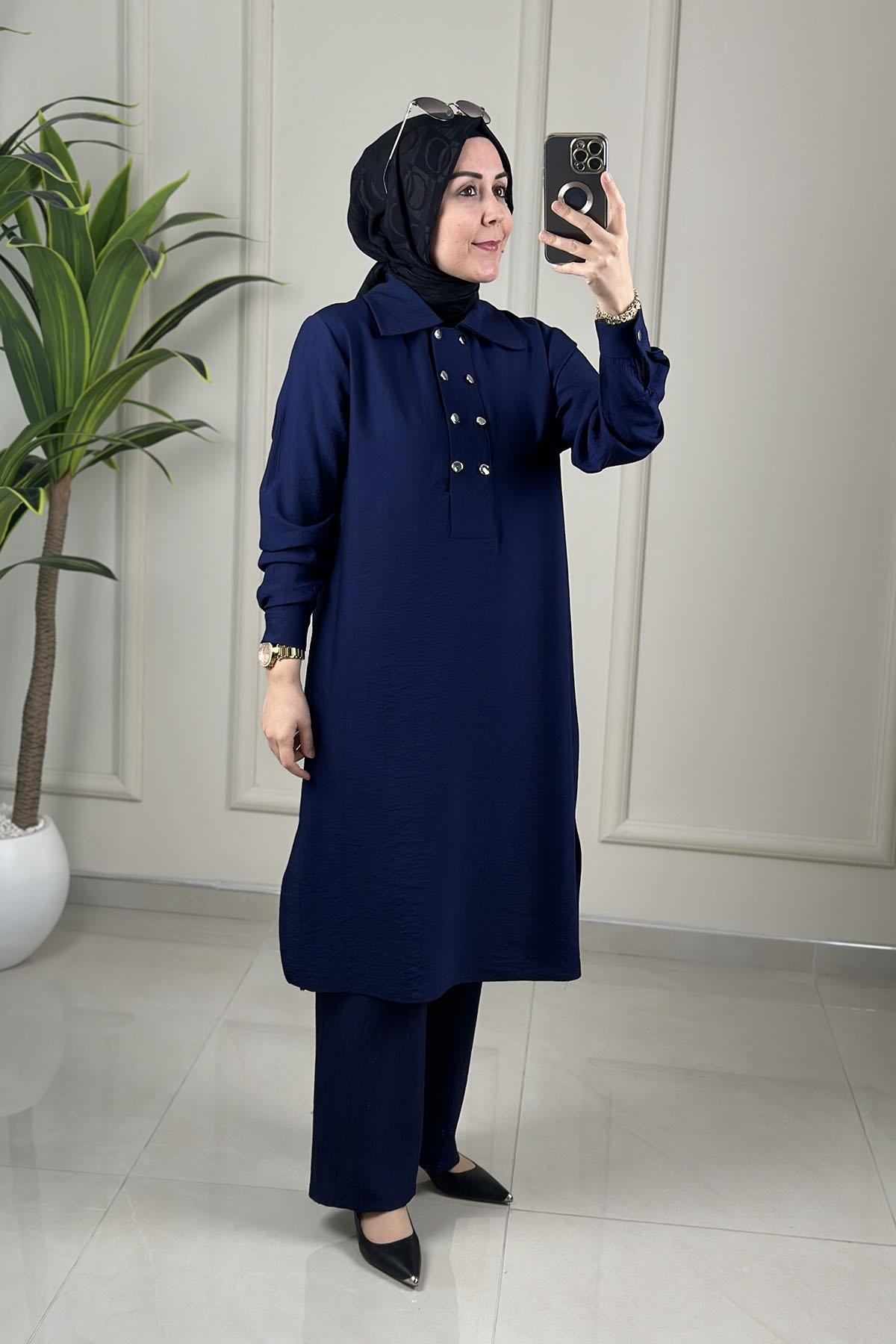 Tesettür Pantolonlu TakımÖnü Çift Düğme Detaylı Tunik ve Pantolon Kadın İkili Takım Lacivert KADO 262366