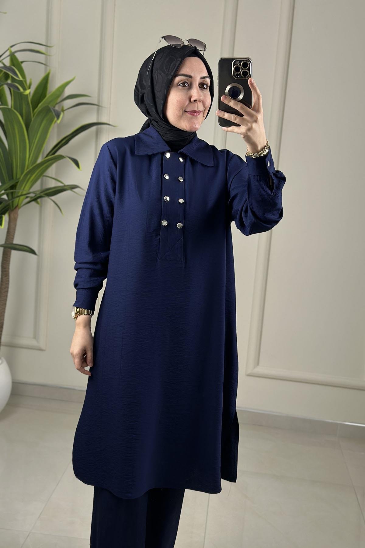 Tesettür Pantolonlu TakımÖnü Çift Düğme Detaylı Tunik ve Pantolon Kadın İkili Takım Lacivert KADO 262366