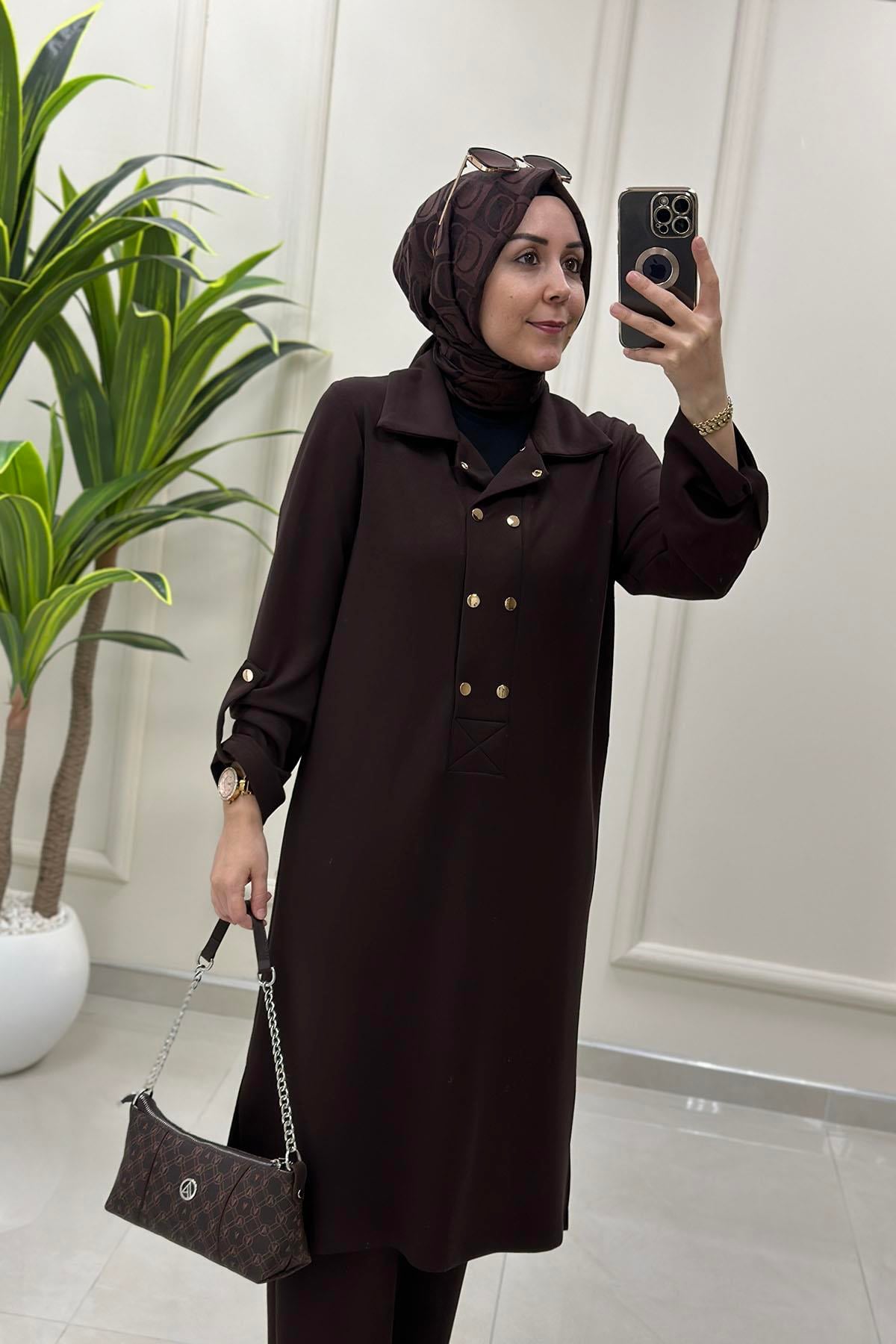 Tesettür Pantolonlu TakımÖnü Çıtçıtlı Katlama Kol Tunik ve Pantolon Kadın İkili Takım Kahverengi VOL 1456
