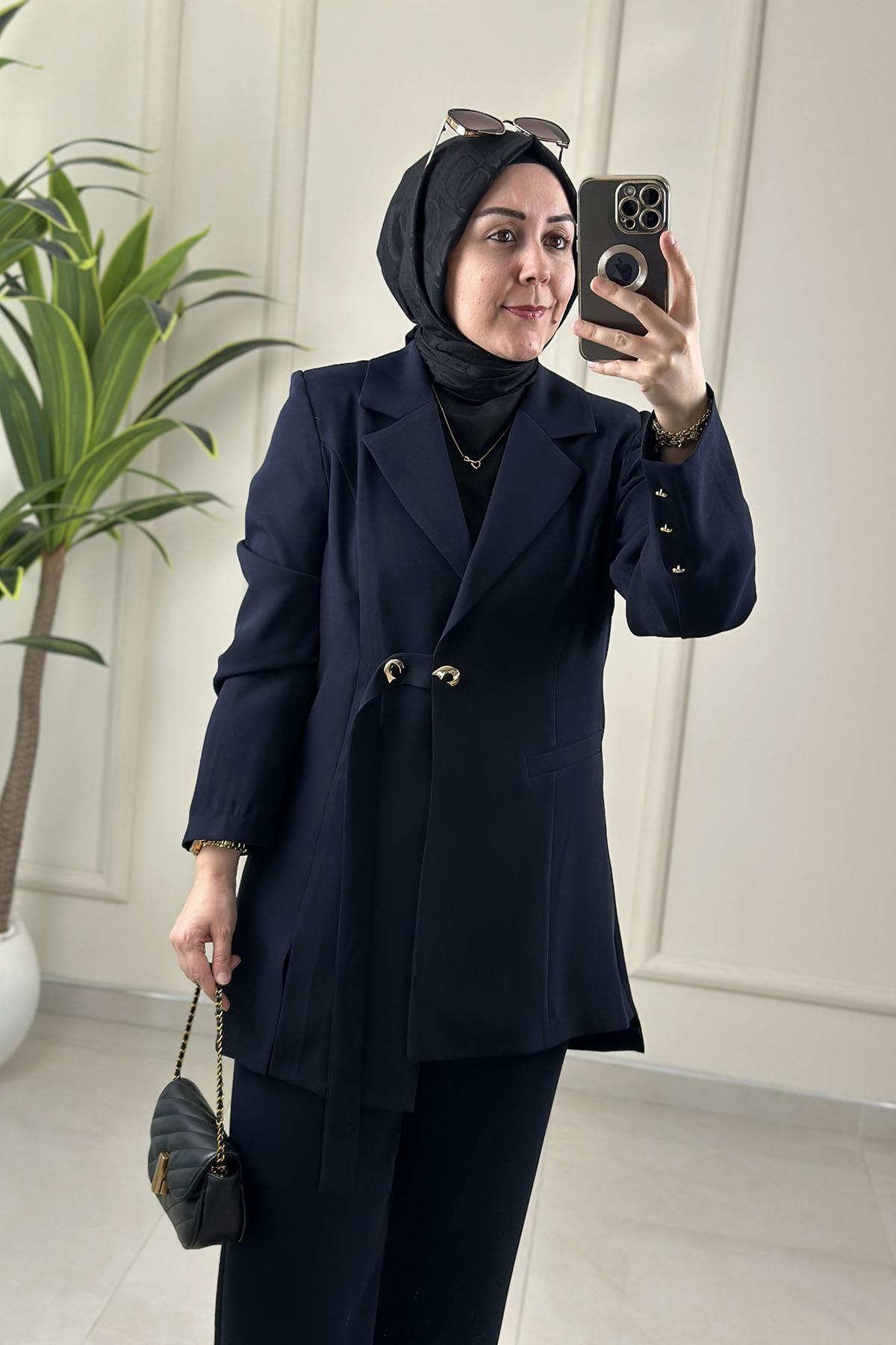 Tesettür Pantolonlu TakımÖnü Düğmeli Blazer Ceket ve Pantolon Kadın İkili Takım Lacivert MLH 2655