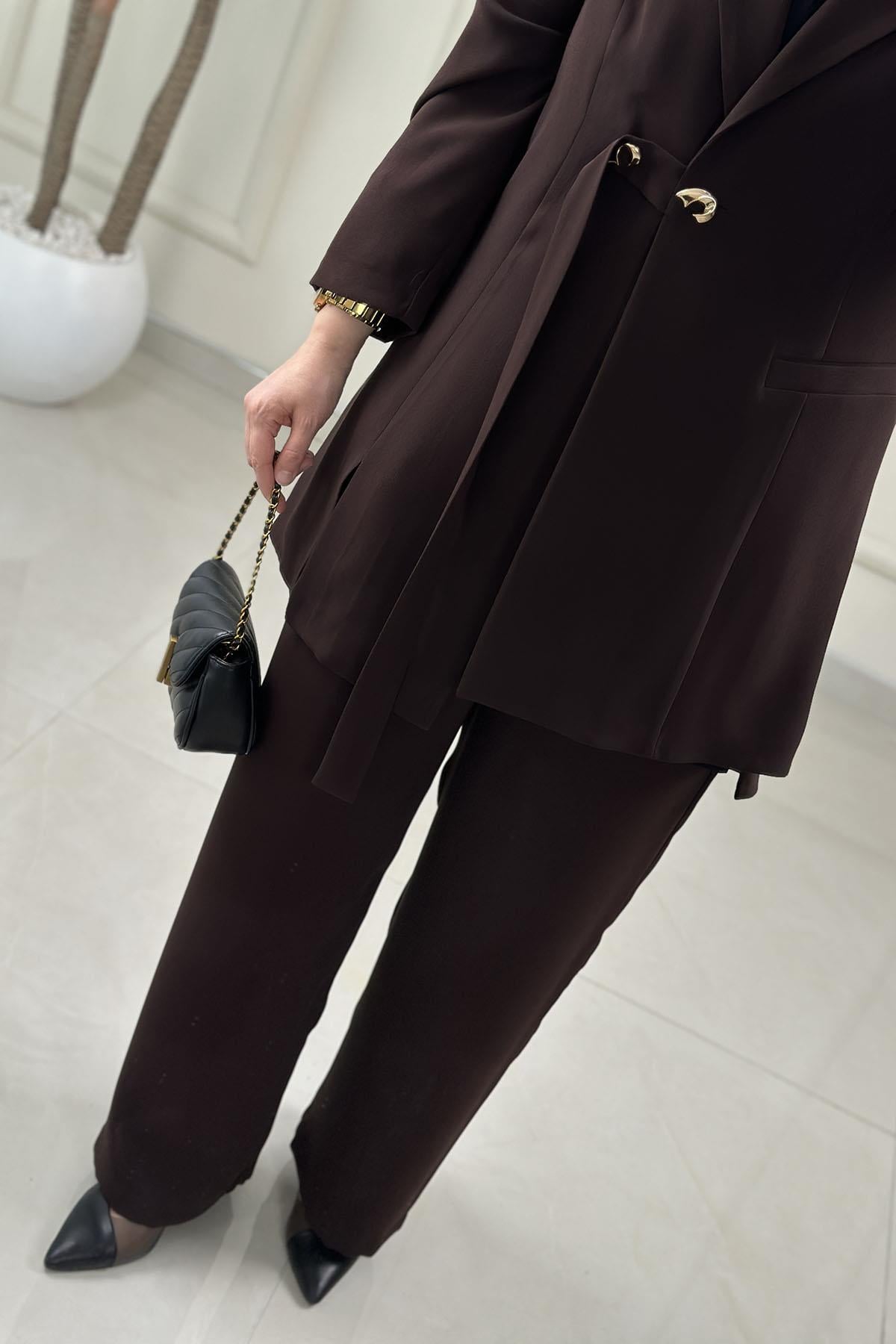 Tesettür Pantolonlu TakımÖnü Düğmeli Blazer Ceket ve Pantolon Kadın İkili Takım Kahverengi MLH 2655