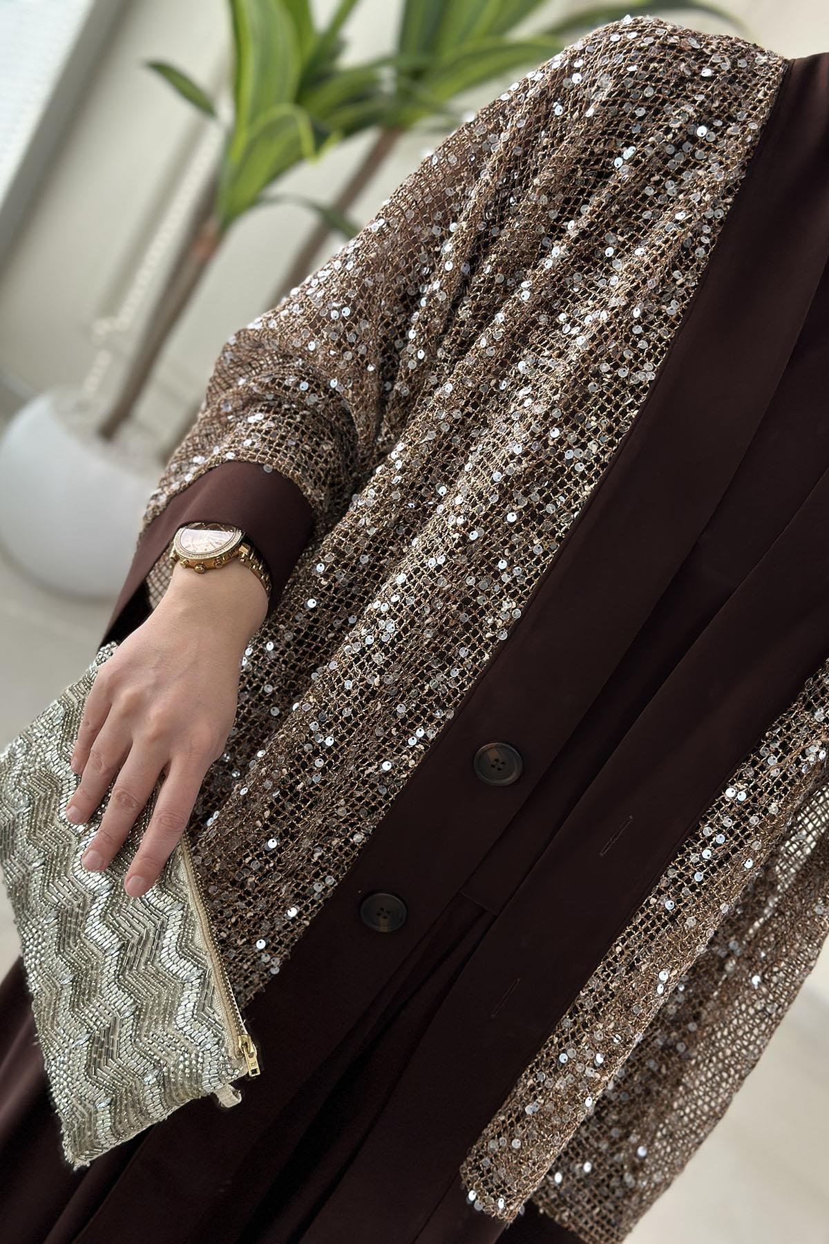 Tesettür Pantolonlu TakımÖnü Düğmeli Pul Payetli Ceket-Bluz ve Pantolon Kadın Üçlü Takım Kahverengi QSH 6492