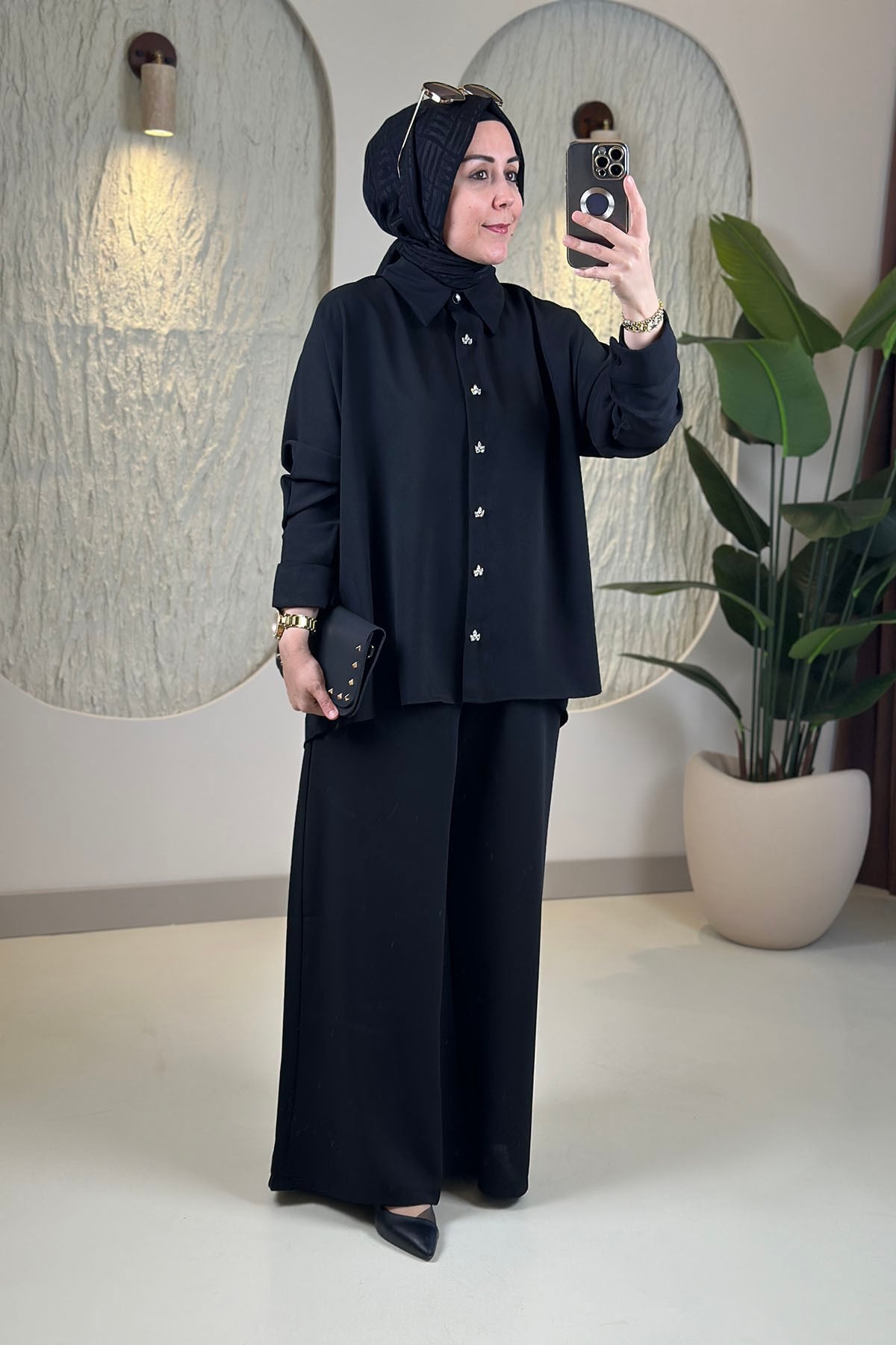 Tesettür Pantolonlu TakımÖnü Gizli Düğmeli Taş Detaylı Tunik ve Pantolon Kadın İkili Takım Siyah KEİ 2166
