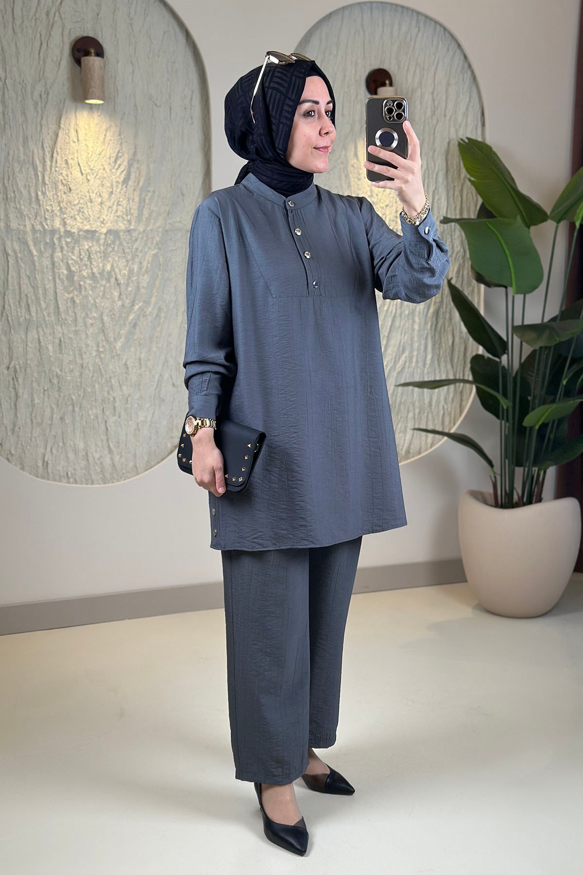 Tesettür Pantolonlu TakımÖnü Yarım Düğmeli Tunik ve Pantolon Kadın İkili Takım Gri KADO 262358 