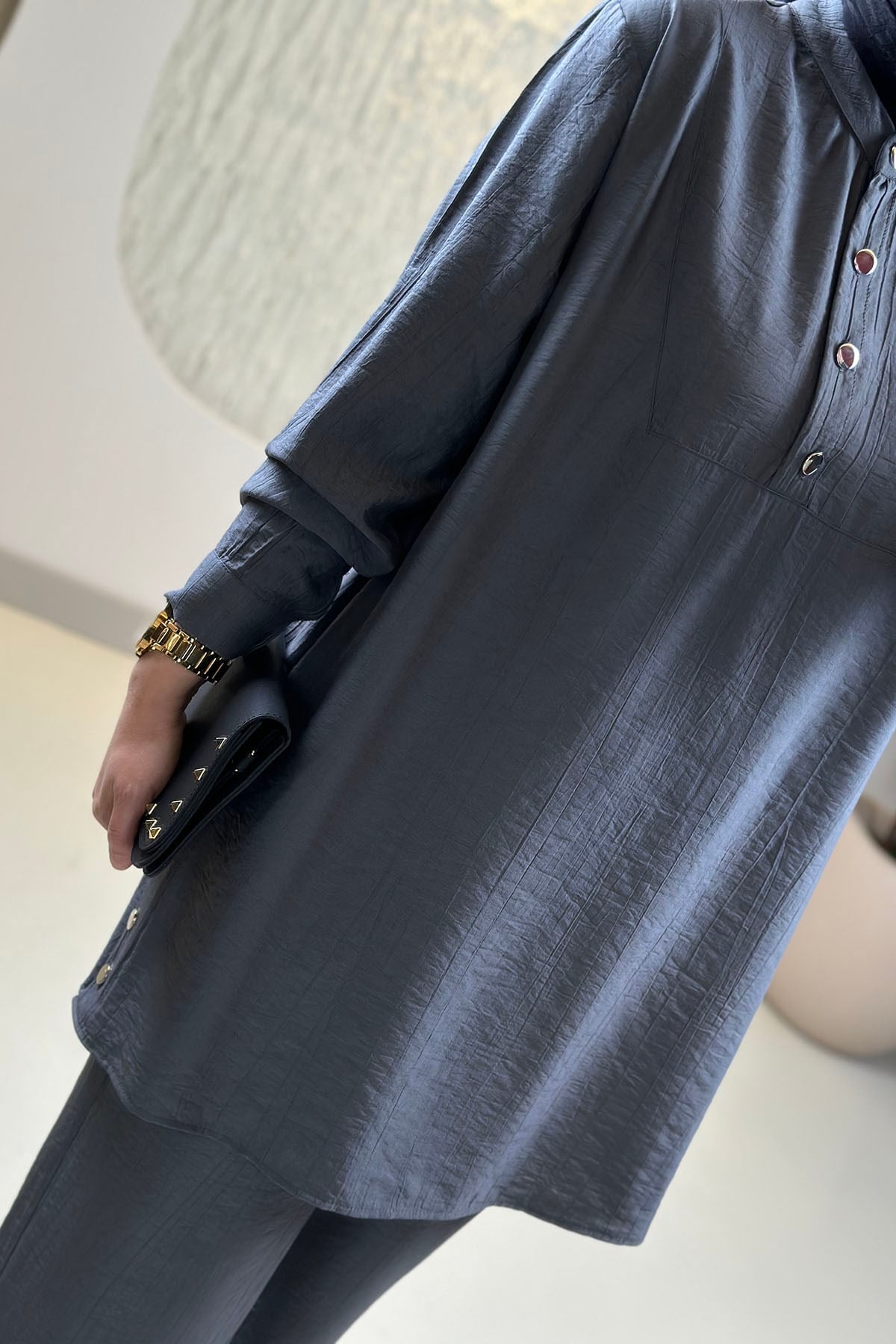 Tesettür Pantolonlu TakımÖnü Yarım Düğmeli Tunik ve Pantolon Kadın İkili Takım Gri KADO 262358 