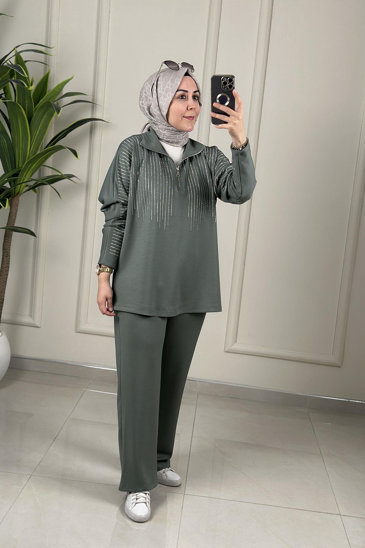 Tesettür Pantolonlu TakımÖnü Yarım Fermuarlı Taş Detaylı Tunik ve Pantolon Kadın İkili Takım Mint Yeşili MSE 8186