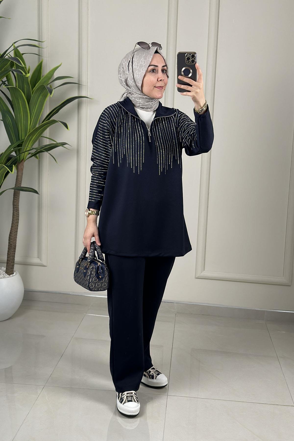 Tesettür Pantolonlu TakımÖnü Yarım Fermuarlı Taş Detaylı Tunik ve Pantolon Kadın İkili Takım Lacivert MSE 8186