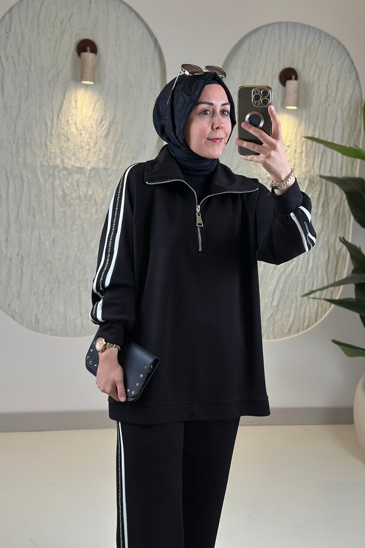 Tesettür Pantolonlu TakımOysho Boncuk İşlemeli Şerit Detaylı Tunik ve Pantolon Kadın İkili Takım Siyah KSR 043
