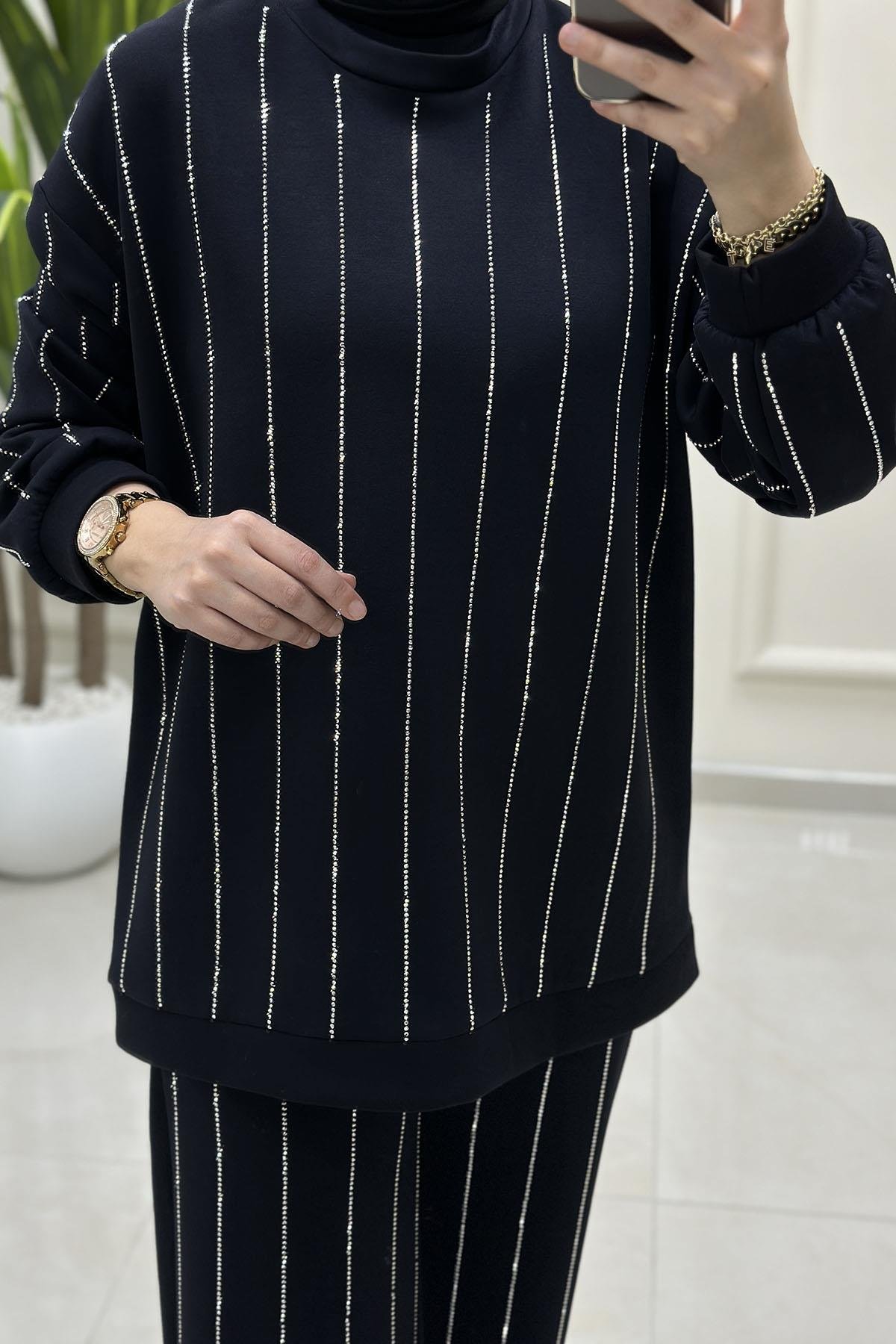 Tesettür Pantolonlu TakımOysho Düşük Omuz Taş Detaylı Tunik ve Pantolon Kadın İkili Takım Lacivert MSE 8153