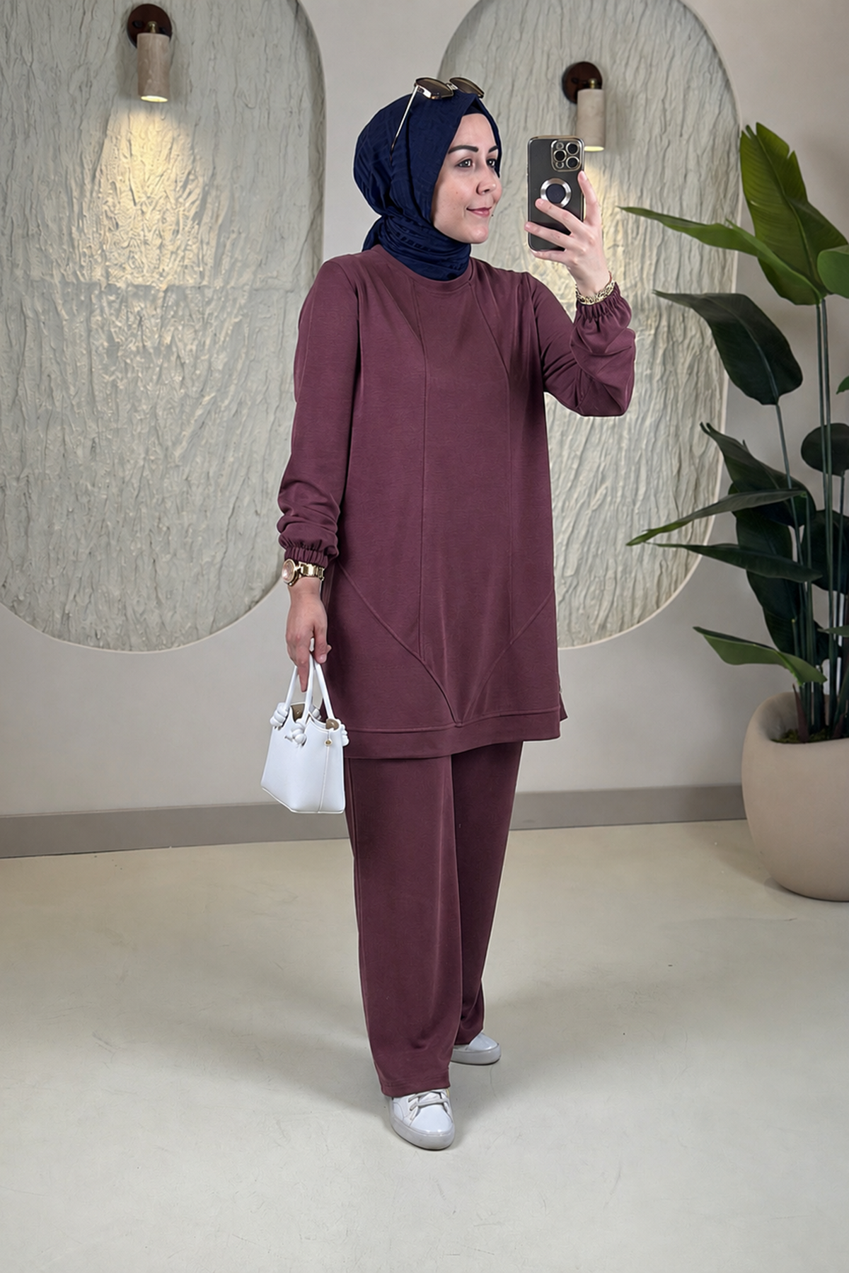 Tesettür Pantolonlu TakımPike Kumaş Biye Detaylı Tunik ve Pantolon Kadın İkili Takım Mürdüm KADO 268220