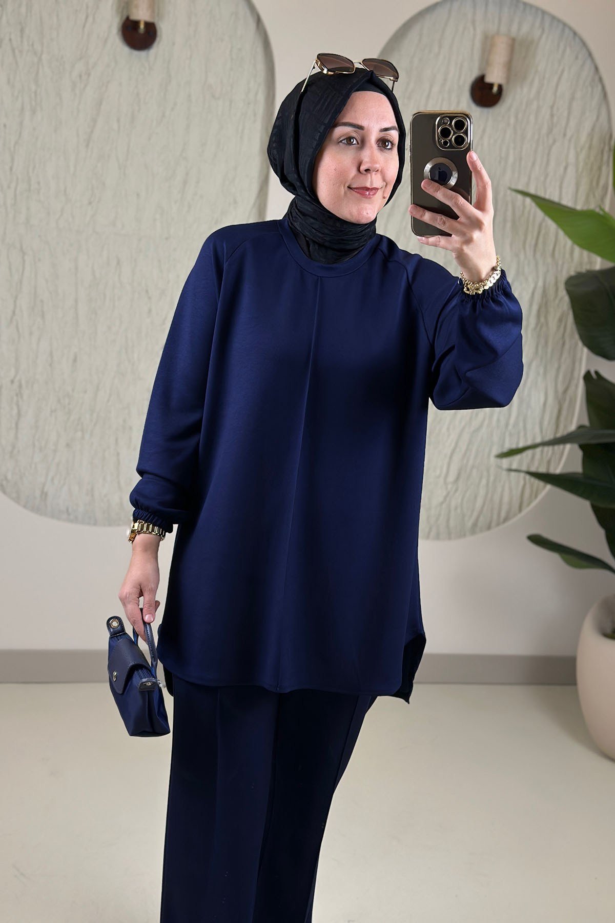 Tesettür Pantolonlu TakımReglan Kol Tunik ve Çimalı Pantolon Kadın İkili Takım Lacivert GNR 268