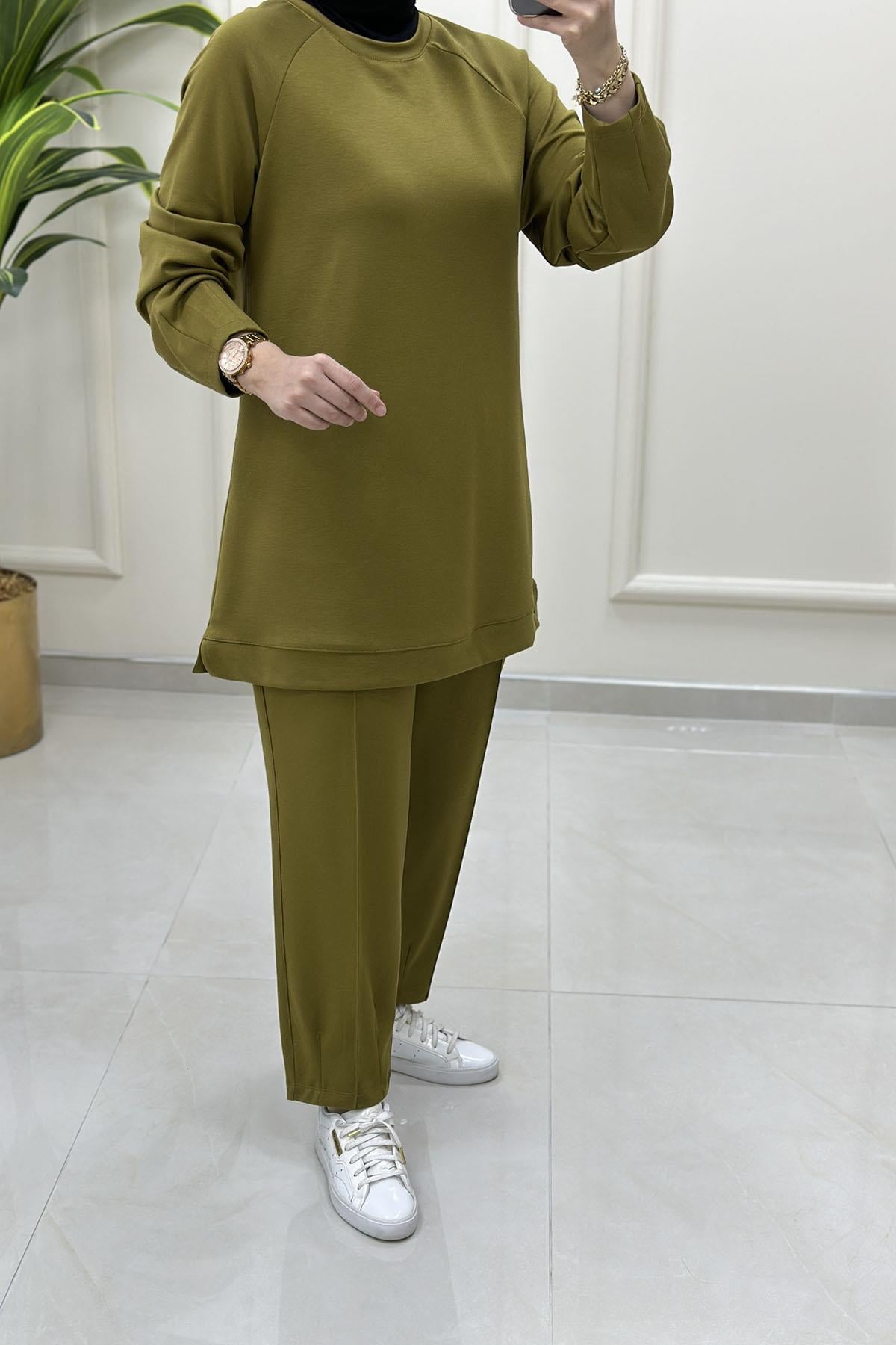 Tesettür Pantolonlu TakımReglan Kol Tunik ve Pantolon Kadın İkili Takım Yağ Yeşili KADO 251235