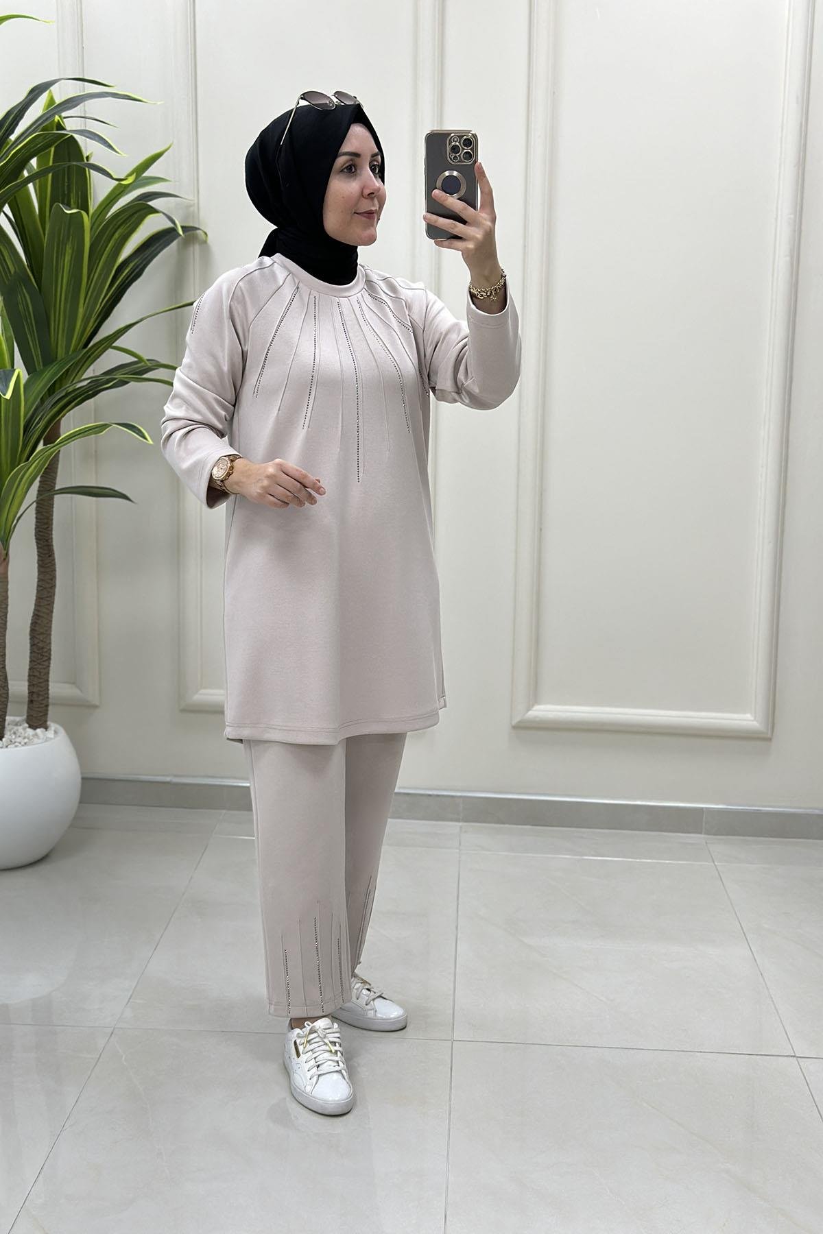 Tesettür Pantolonlu TakımReglan Kol Tunik ve Pantolon Taş Detaylı Kadın İkili Takım Taş VOL 1606