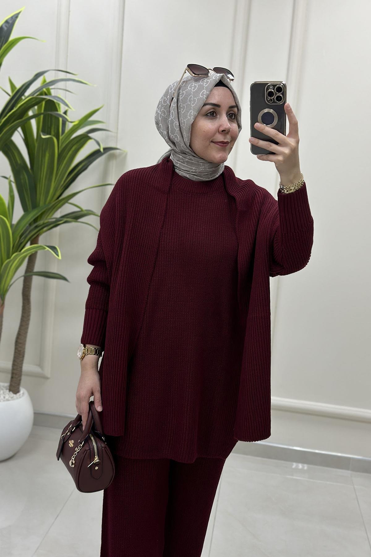 Tesettür Pantolonlu TakımTunik/Pantolon/Şal Atkı Kadın Üçlü Triko Takım  Bordo SRY 5014