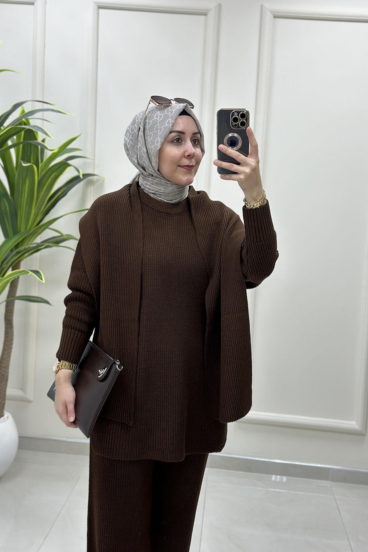 Tesettür Pantolonlu TakımTunik/Pantolon/Şal Atkı Kadın Üçlü Triko Takım  Kahverengi SRY 5014