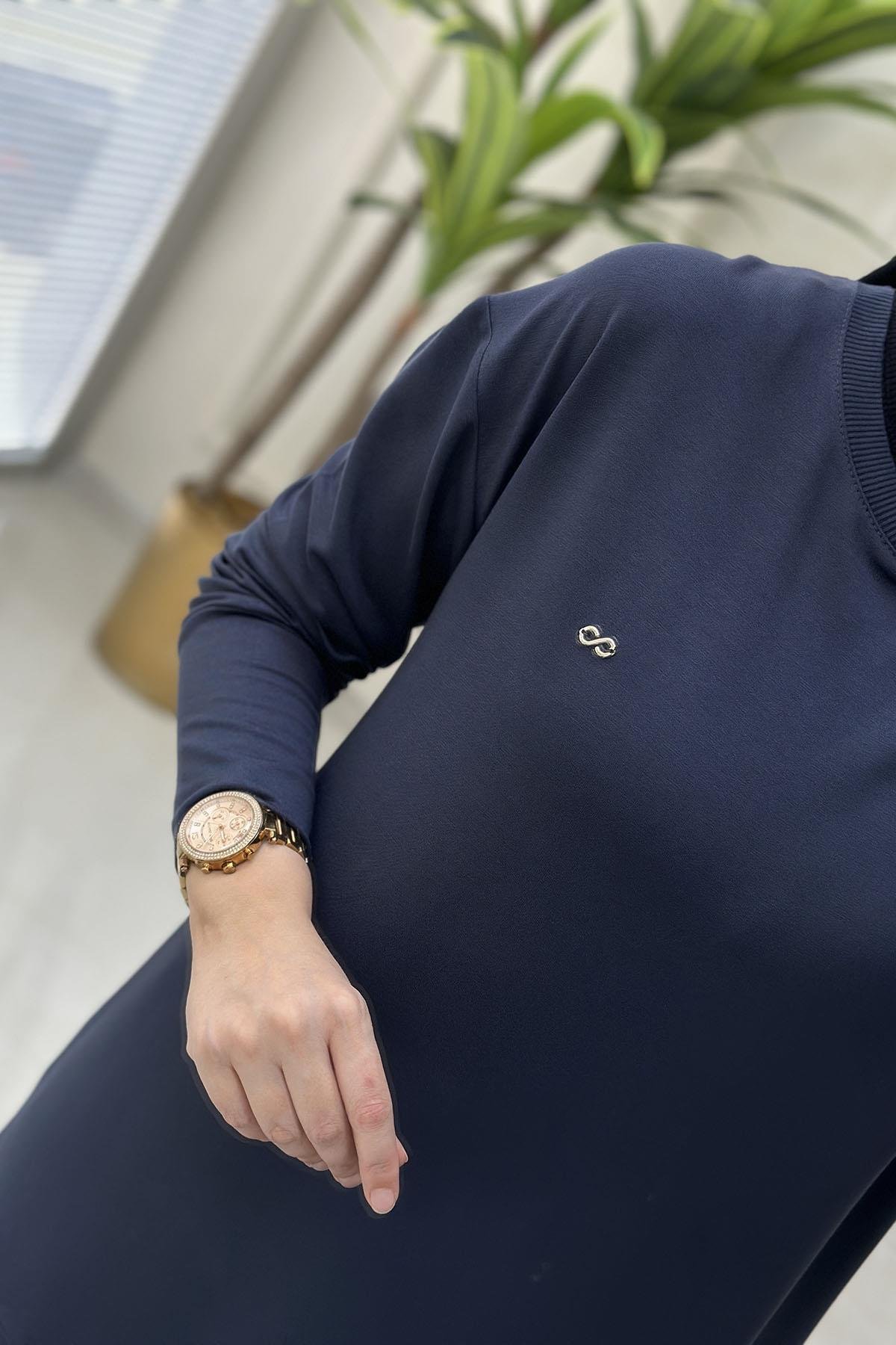 Tesettür Pantolonlu TakımYaka Ribanalı Tunik ve Önü Çimalı Pantolon Kadın İkili Takım Antrasit KADO 257272