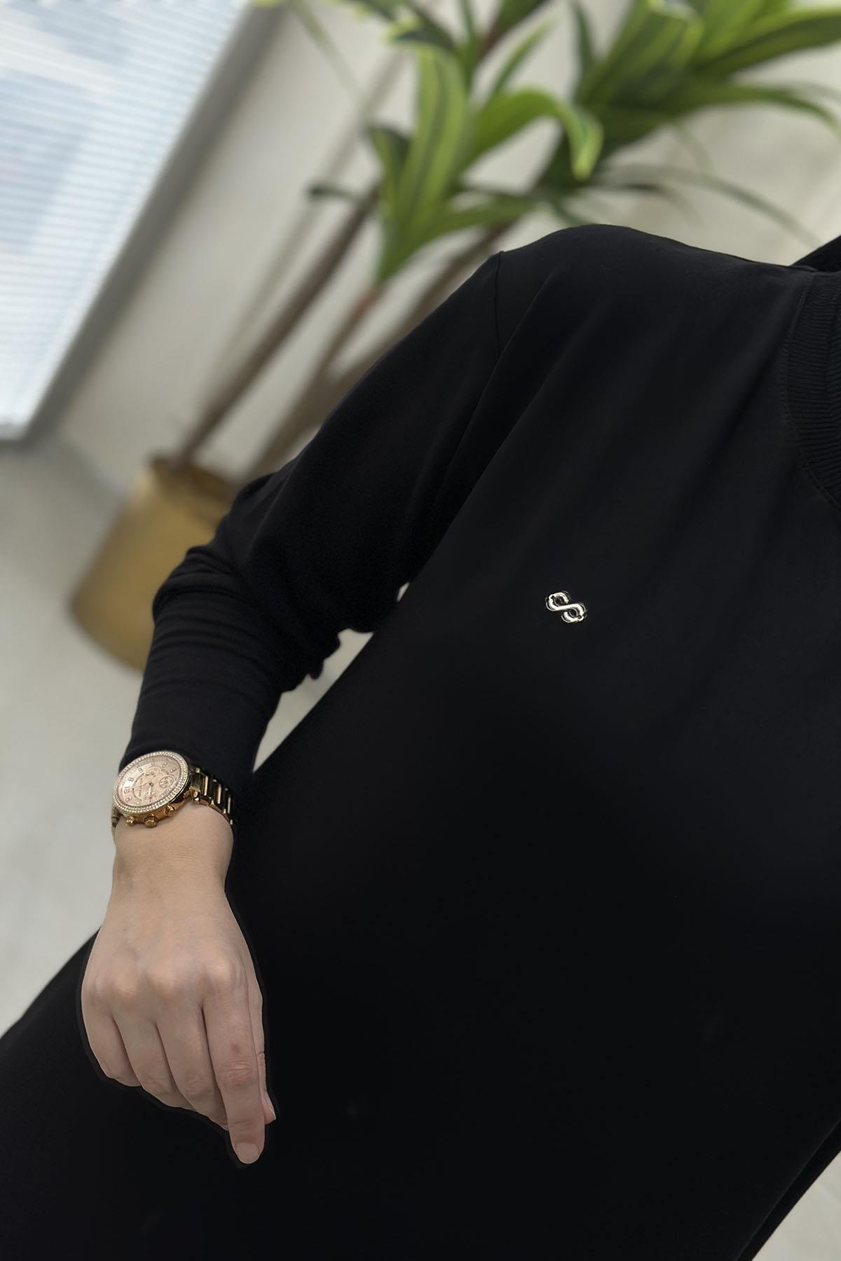 Tesettür Pantolonlu TakımYaka Ribanalı Tunik ve Önü Çimalı Pantolon Kadın İkili Takım Siyah KADO 257272