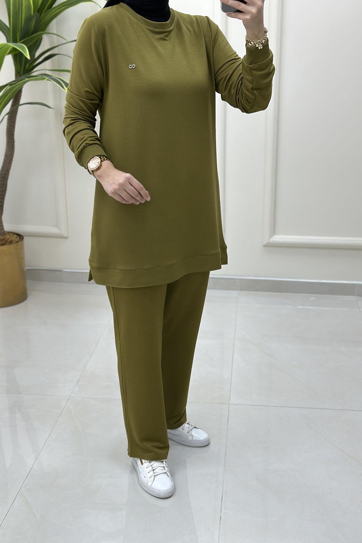 Tesettür Pantolonlu TakımYaka ve Kol Ribanalı Tunik ve Pantolon Kadın İkili Takım Yağ Yeşili KADO 257796