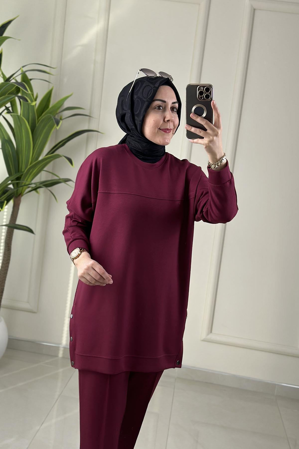 Tesettür Pantolonlu TakımYarasa Kol Yanları Çıtçıtlı Tunik ve Pantolon Kadın İkili Takım Bordo KADO 257090