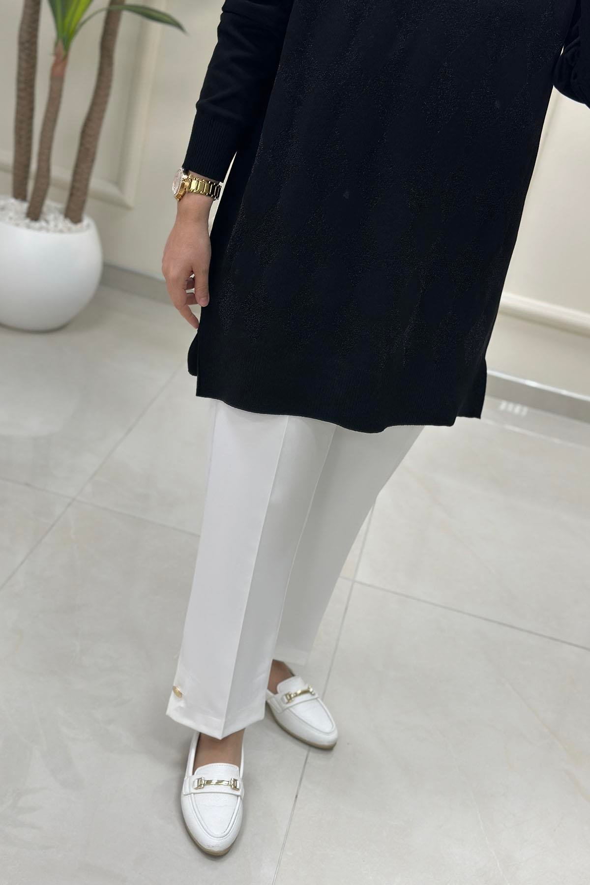 Tesettür PantolonOzan Aydın Paça Düğme Detaylı Kadın Dar Paça Pantolon Beyaz OZN 5023