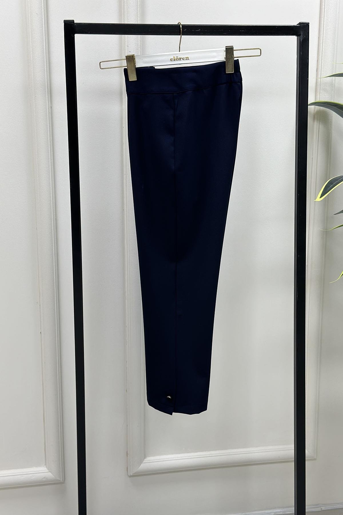 Tesettür PantolonPaça Düğme Detaylı Kadın Havuç Pantolon Lacivert MLH 8127