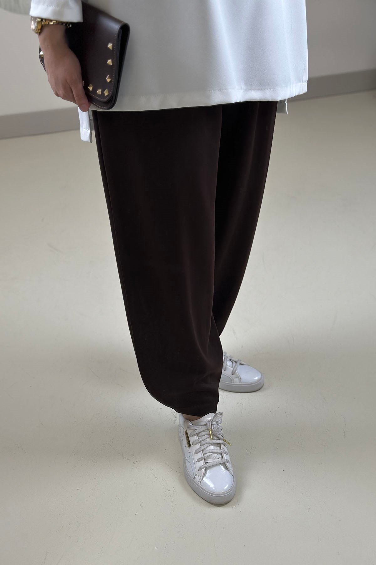 Tesettür PantolonŞalvar Kesim Beli Lastikli Oysho Kadın Pantolon Kahverengi GNR 267