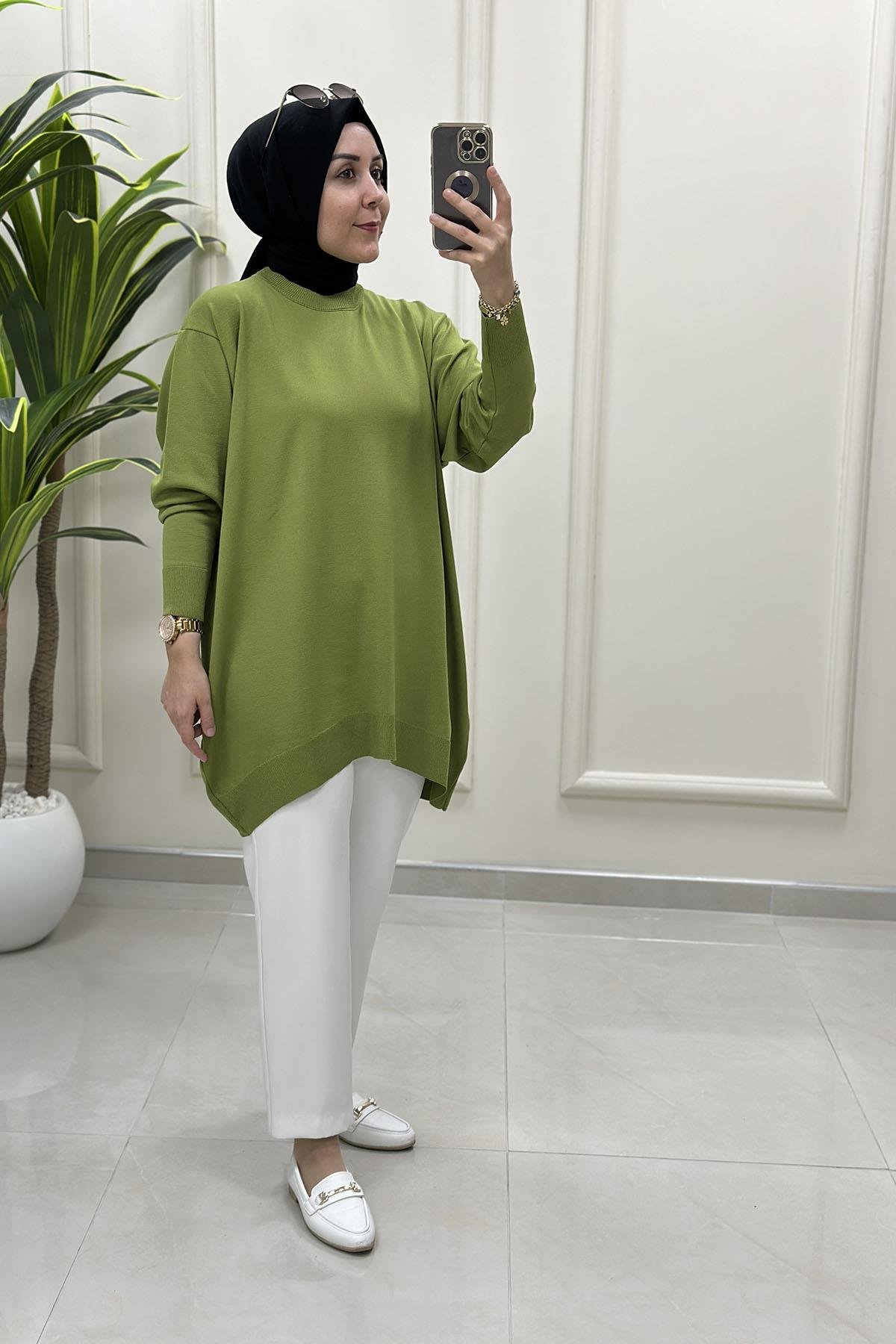Tesettür Tunik GömlekDüşük Omuz Kadın Triko Tunik Yeşil KADO 2725511
