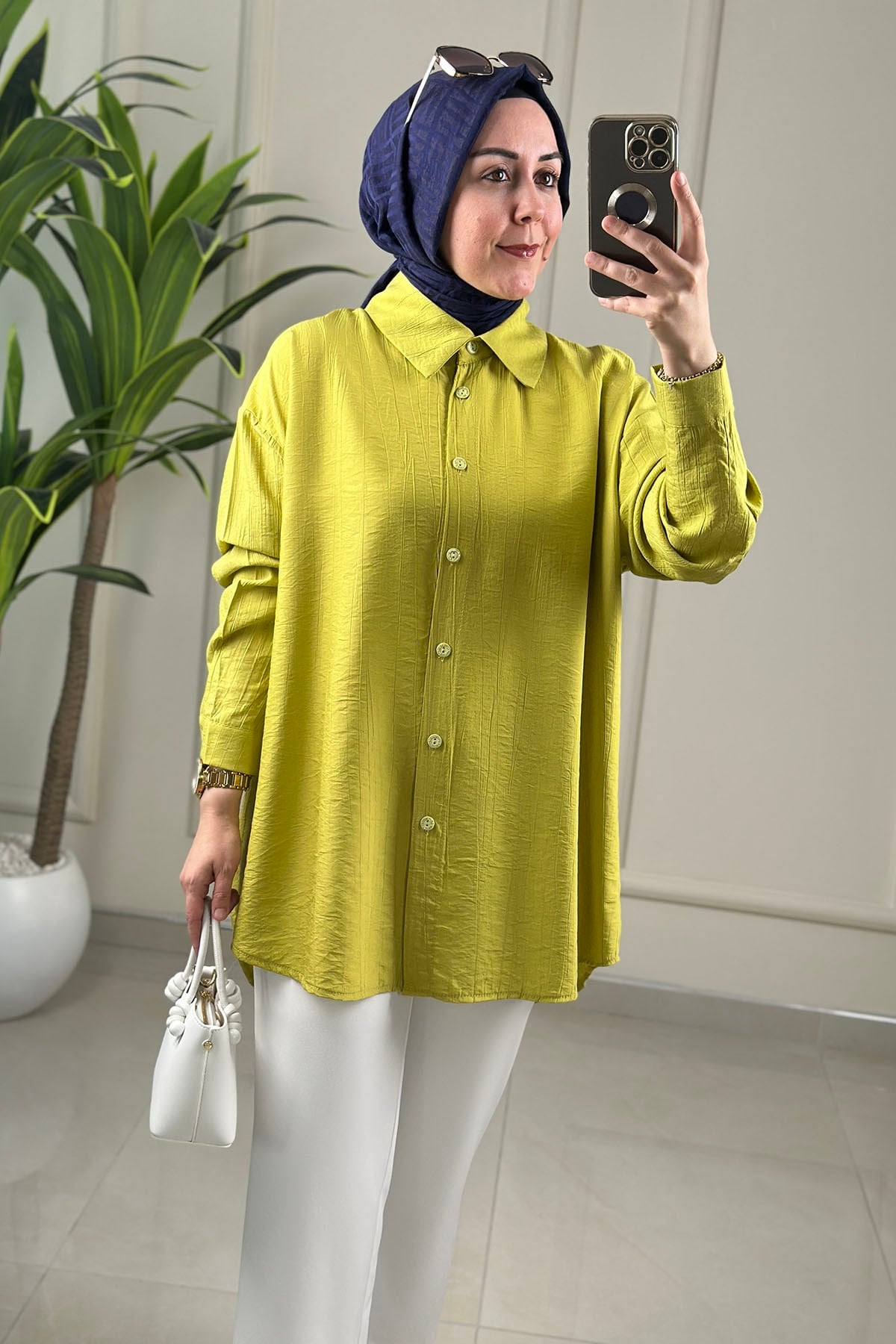 Tesettür Tunik GömlekDüşük Omuz Önü Düğmeli Oversize Kadın Tunik Asit Yeşili KADO 262244