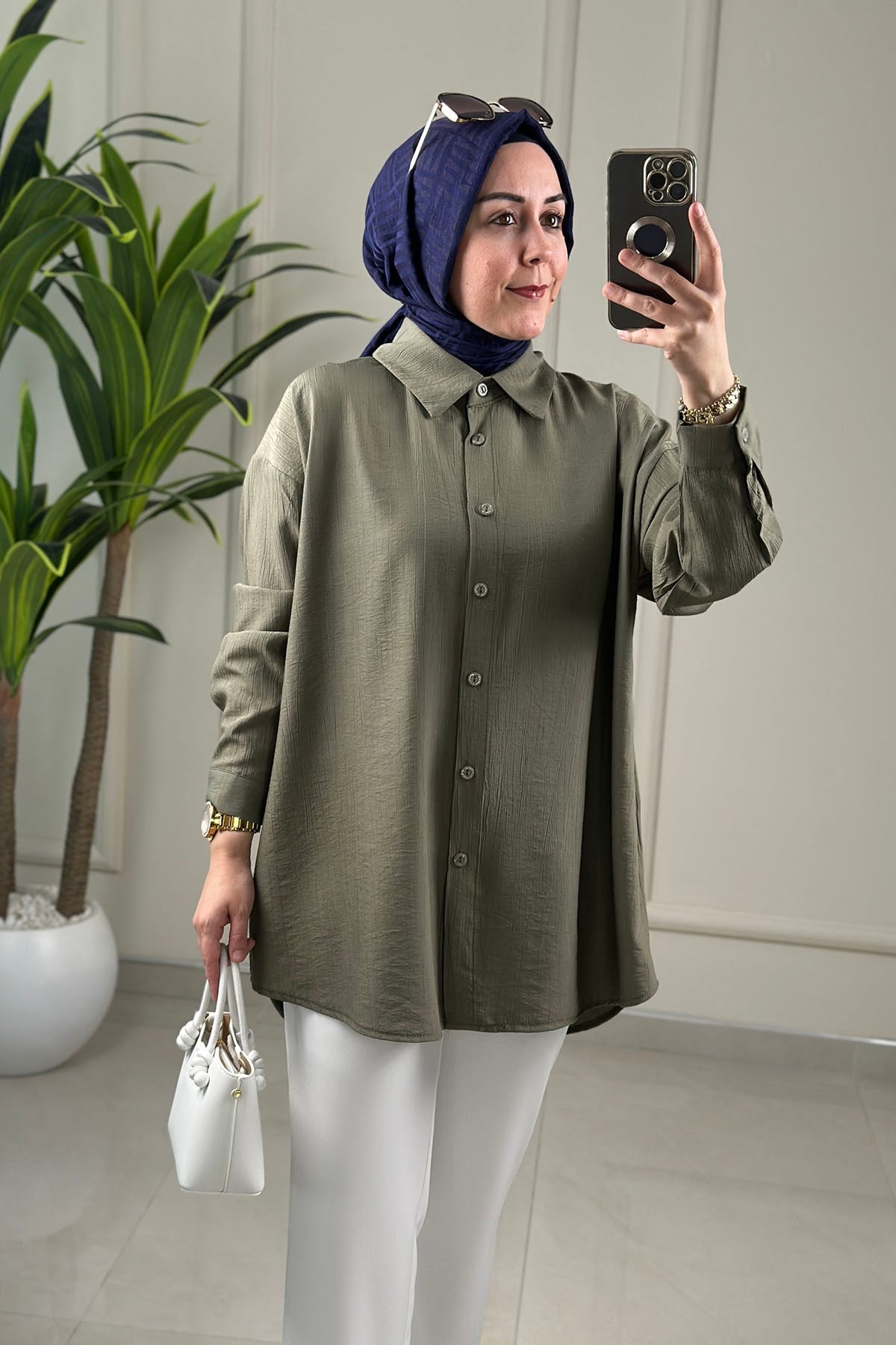 Tesettür Tunik GömlekDüşük Omuz Önü Düğmeli Oversize Kadın Tunik Haki KADO 262244