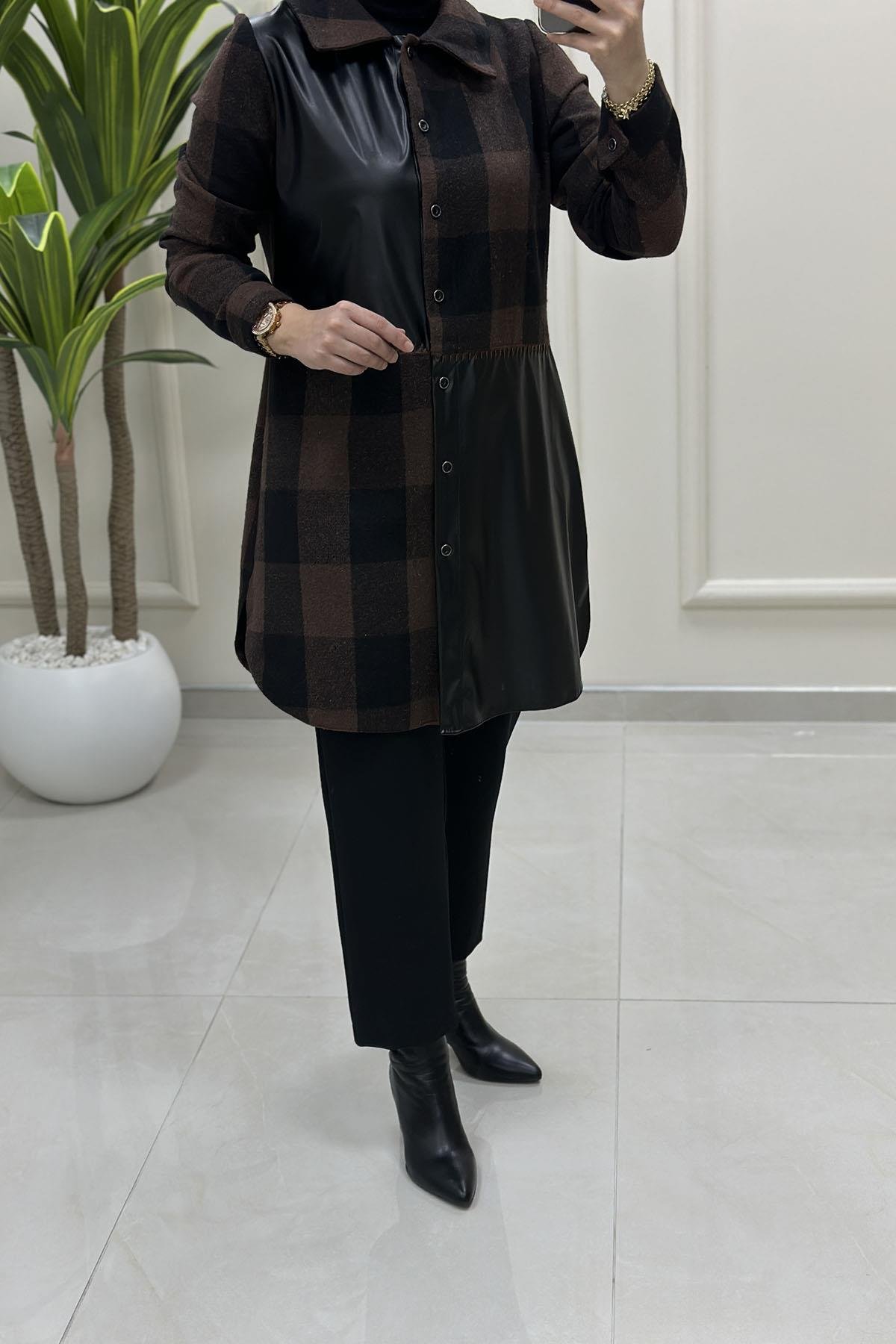 Tesettür Tunik GömlekEkose Deri Garnili Önü Düğmeli Kadın Tunik Kahverengi QTN 4958