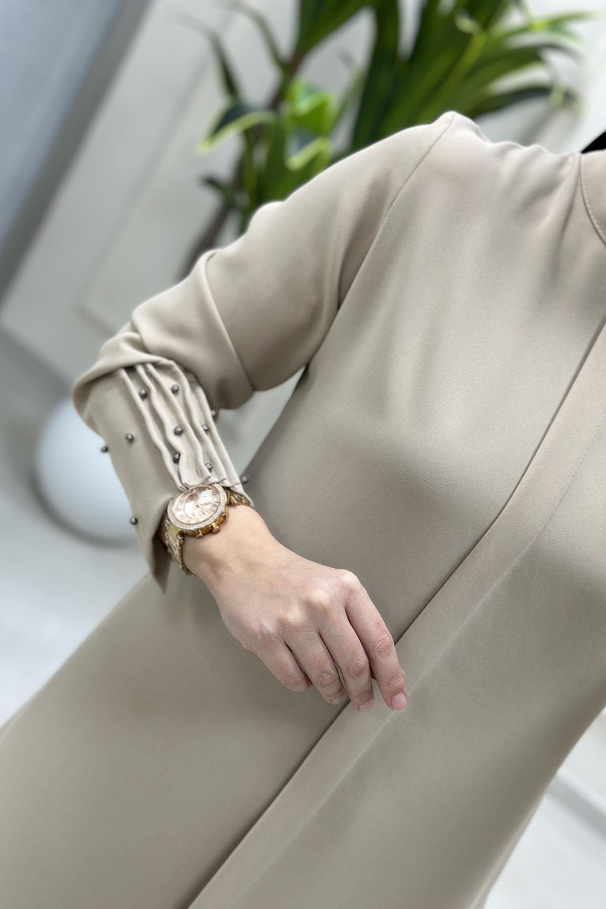 Tesettür Tunik GömlekHakim Yaka Kol Çimalı İncili Kadın Krep Tunik Bej HYA 1590