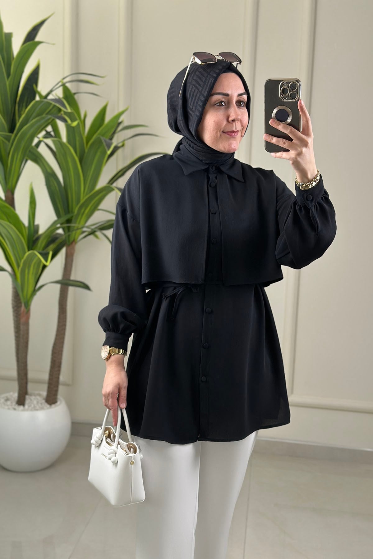 Tesettür Tunik GömlekÖnü Allerli Beli İpli Düğmeli Kadın Tunik Siyah EYL 1869