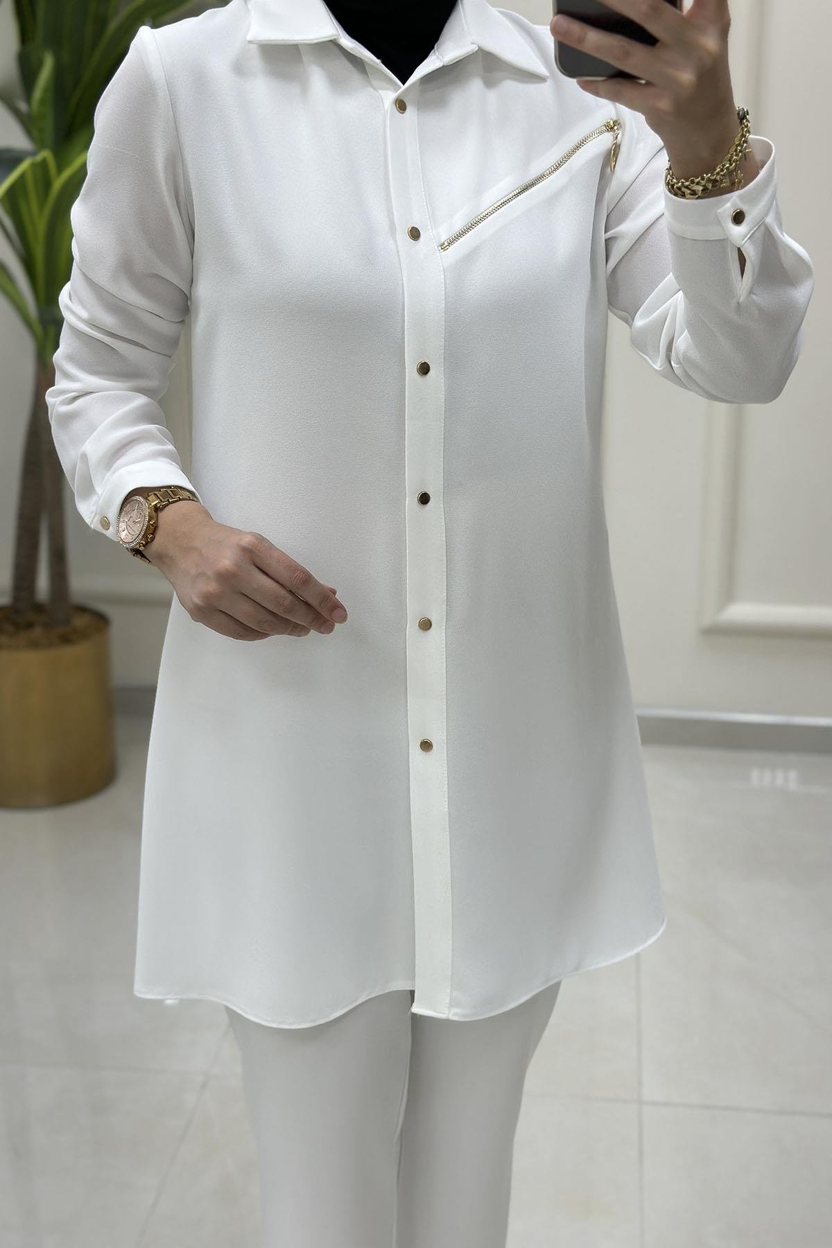 Tesettür Tunik GömlekÖnü Çıtçıtlı Arkası Fermuar Detaylı Kadın Tunik Beyaz HYA 1584