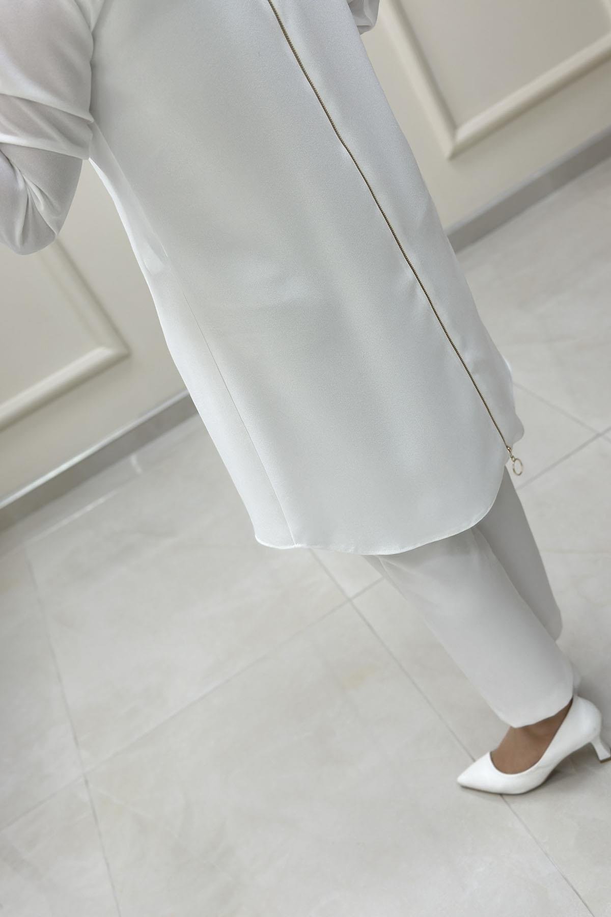 Tesettür Tunik GömlekÖnü Çıtçıtlı Arkası Fermuar Detaylı Kadın Tunik Beyaz HYA 1584