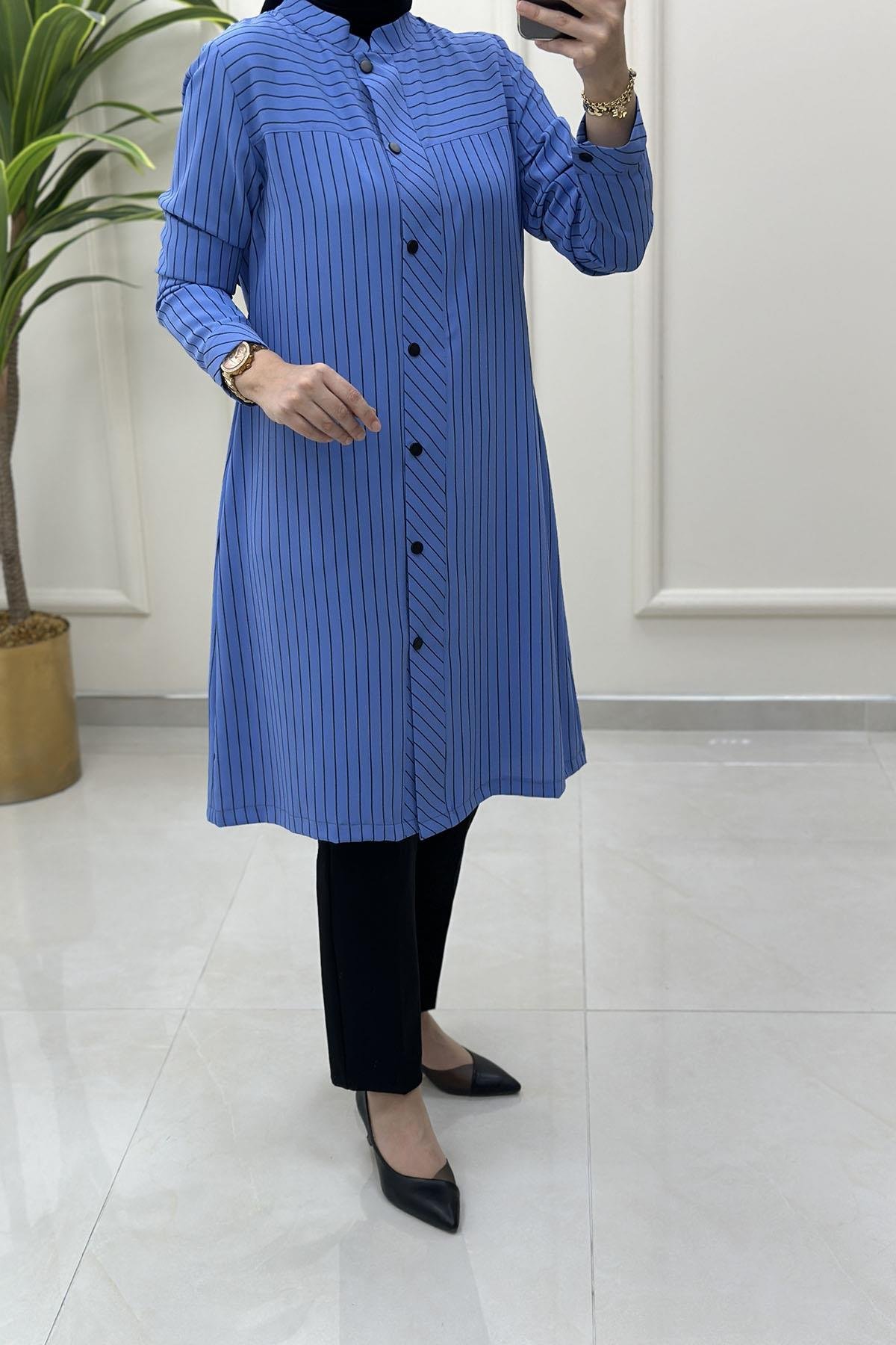 Tesettür Tunik GömlekÖnü Çıtçıtlı Beli Kemer Detaylı Kadın Tunik Mavi QTN 2904