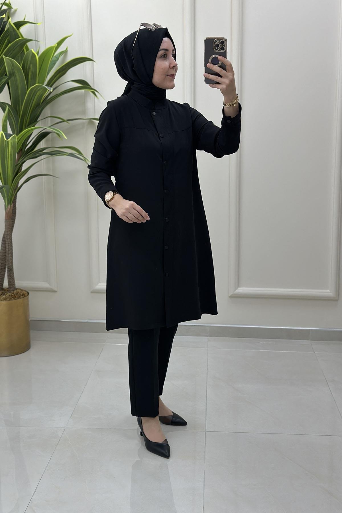 Tesettür Tunik GömlekÖnü Çıtçıtlı Beli Kemer Detaylı Kadın Tunik Siyah QTN 2904