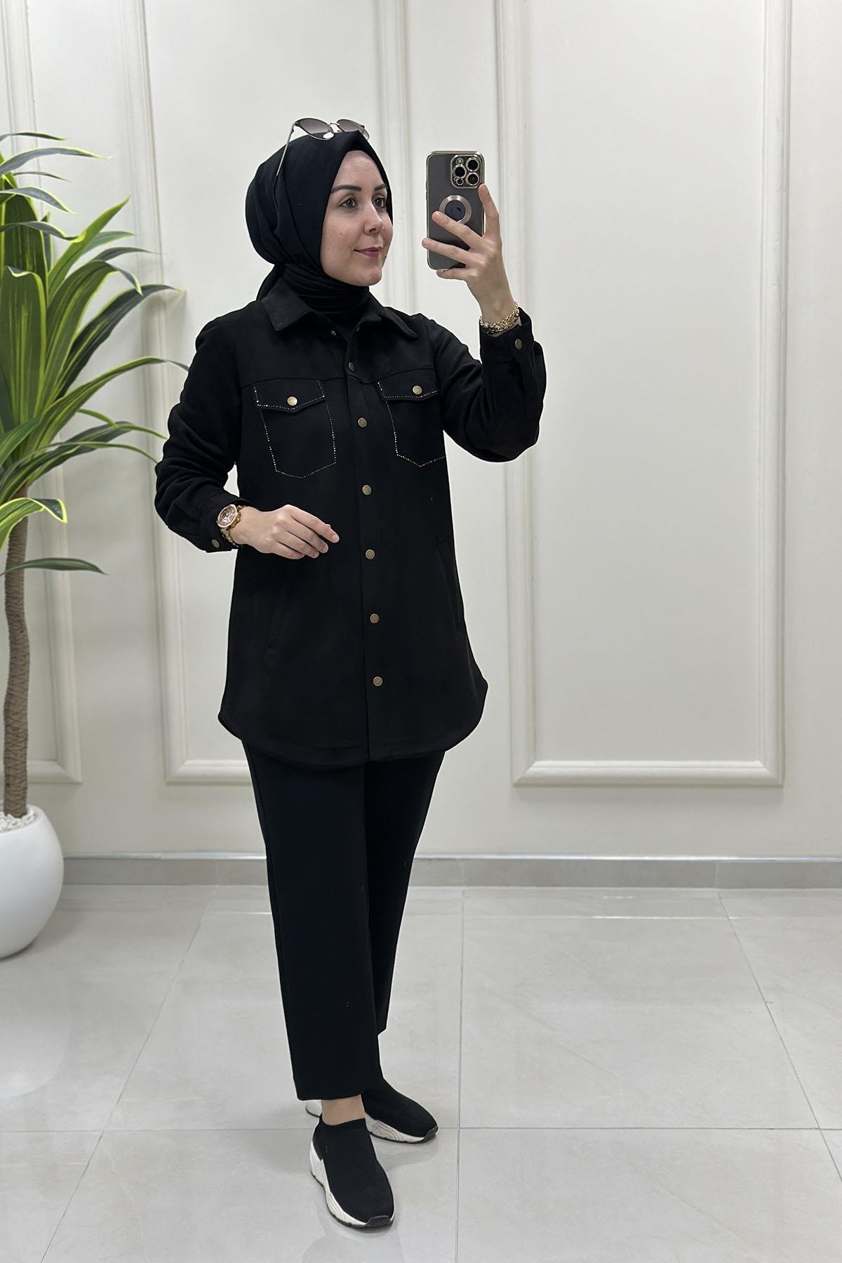Tesettür Tunik GömlekÖnü Çıtçıtlı Kapak Cep Taş Detaylı Kadın Süet Ceket Siyah BRL 7213