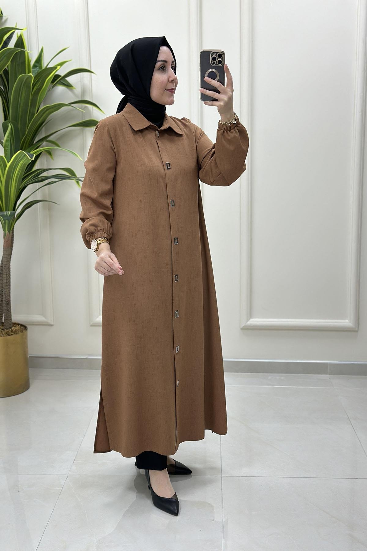 Tesettür Tunik GömlekÖnü Çıtçıtlı Kolu Büzgülü Uzun Kadın Giyçık Tunik Taba QTN 4928