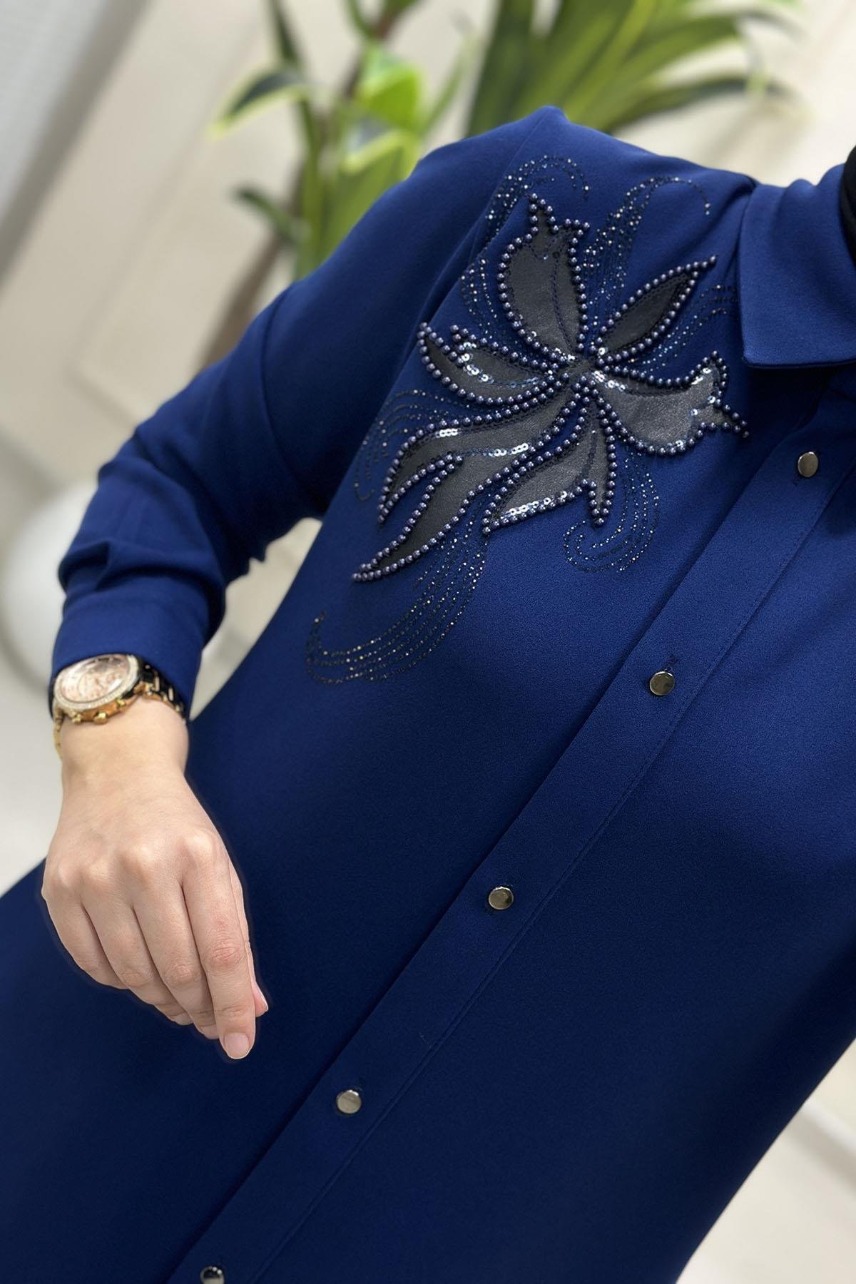 Tesettür Tunik GömlekÖnü Düğmeli İnci Nakış Detaylı Kadın Tunik Saks Mavisi CNR 2211