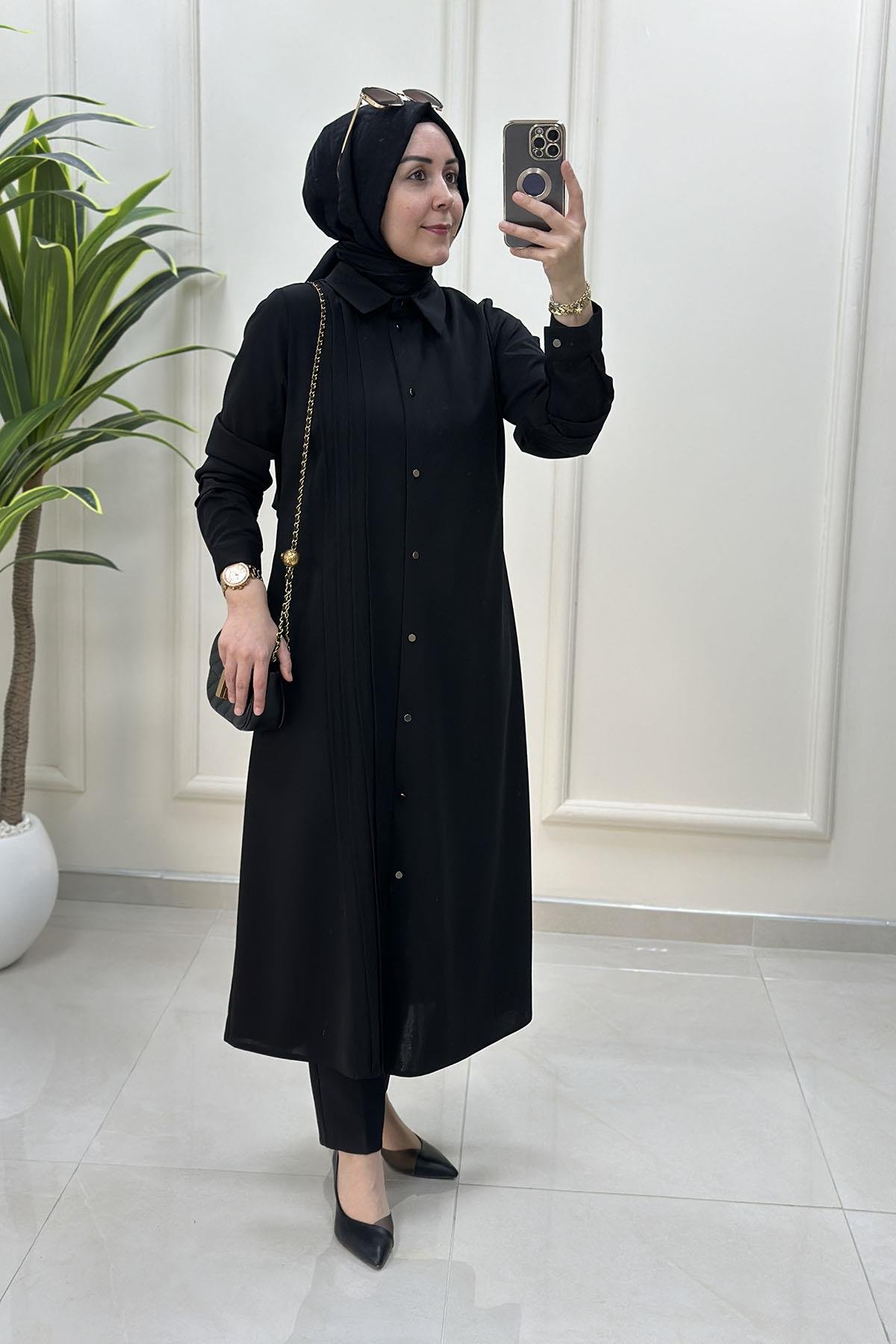 Tesettür Tunik GömlekÖnü Düğmeli Pile Detaylı Kadın Tunik Siyah CNR 2202