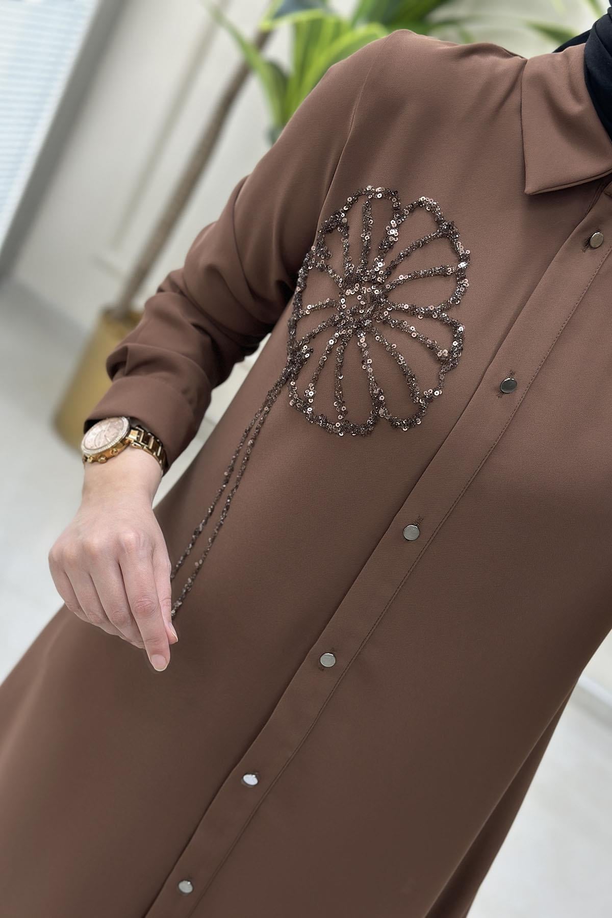 Tesettür Tunik GömlekÖnü Düğmeli Pulpayet Taş Detaylı Kadın Tunik Taba CNR 2075