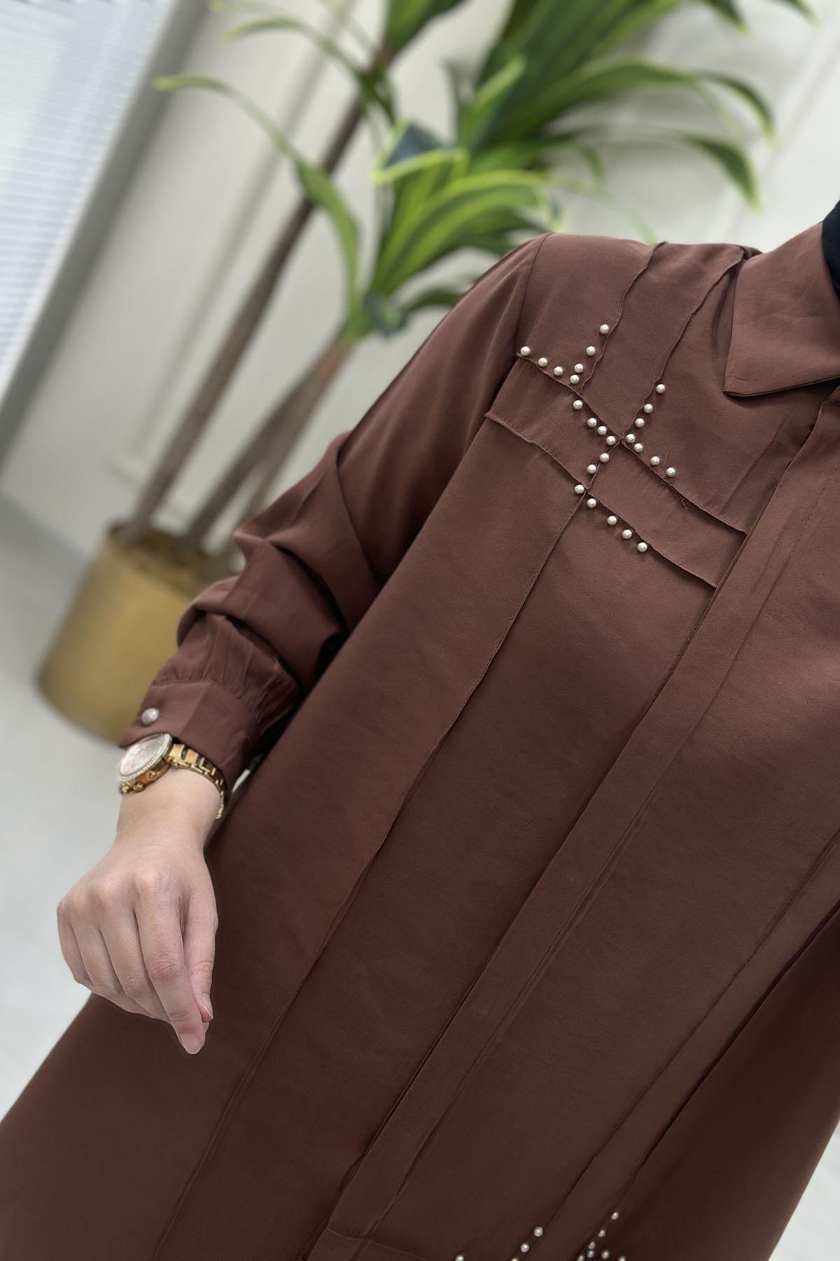 Tesettür Tunik GömlekÖnü Gizli Düğme Nervürlü Boncuk Detaylı Kadın Tunik Taba KADO 251211