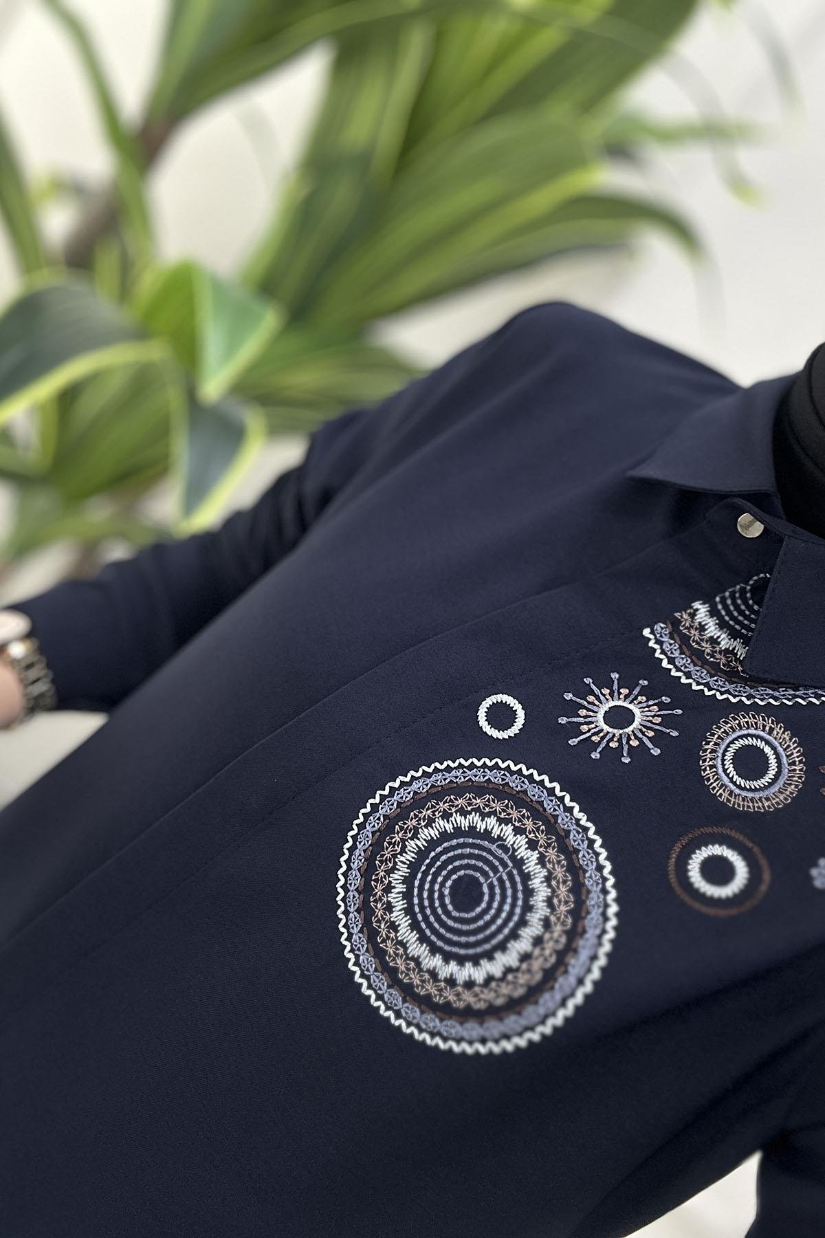 Tesettür Tunik GömlekÖnü Gizli Düğme Nakış Detaylı Kadın Tunik Lacivert QTN 2986